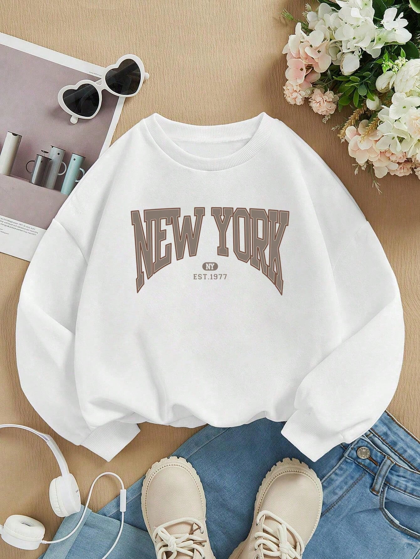 Tween Boy Letter Print Pullover Sweatshirt With Round Neckline