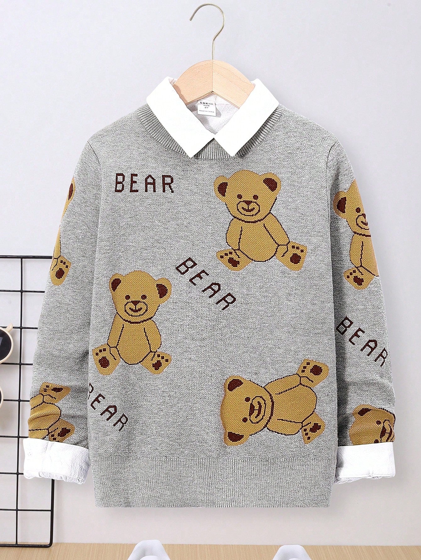 Tween Boy Bear & Letter Pattern Sweater Without Shirt