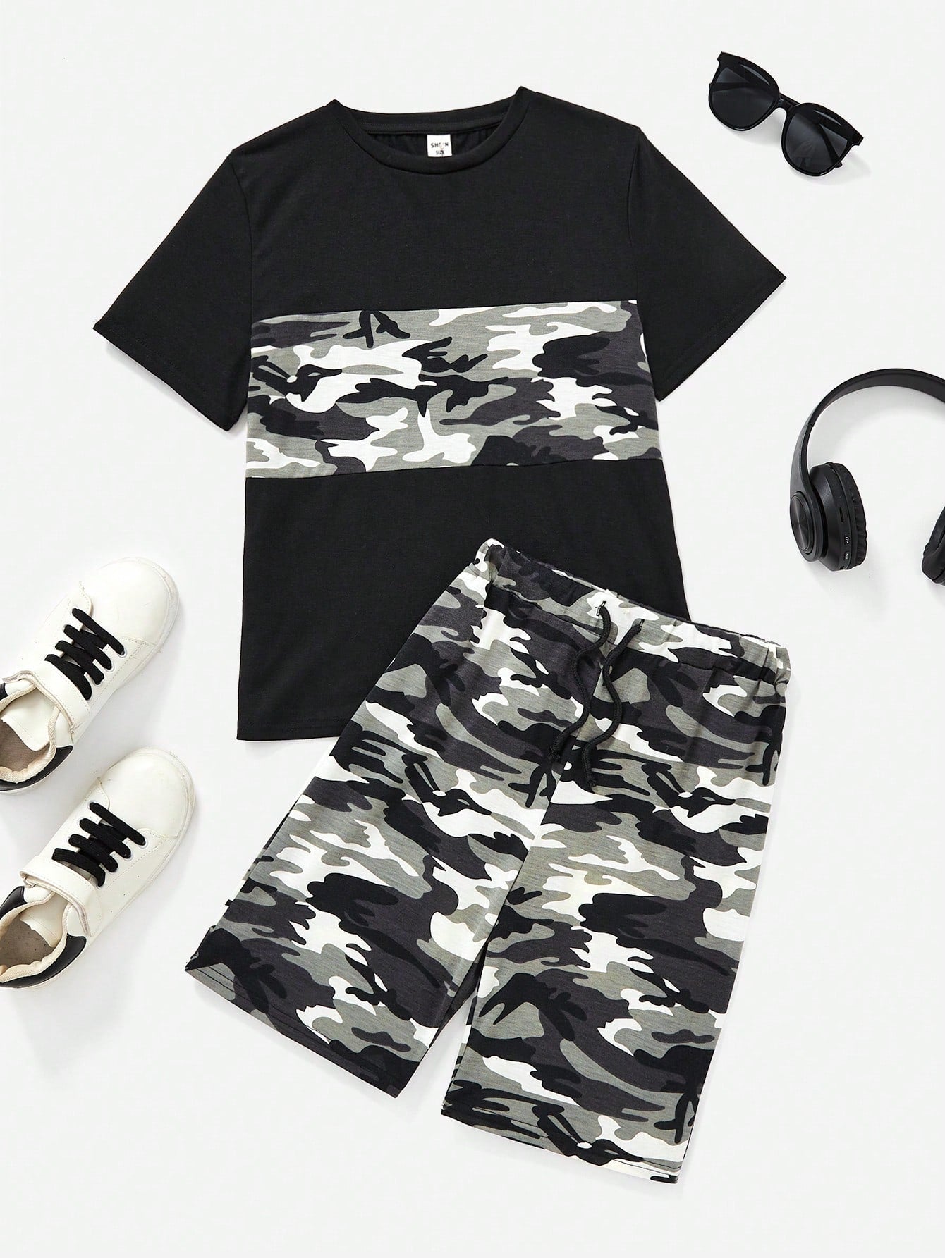 Tween Boy Camo Print Tee & Drawstring Waist Shorts