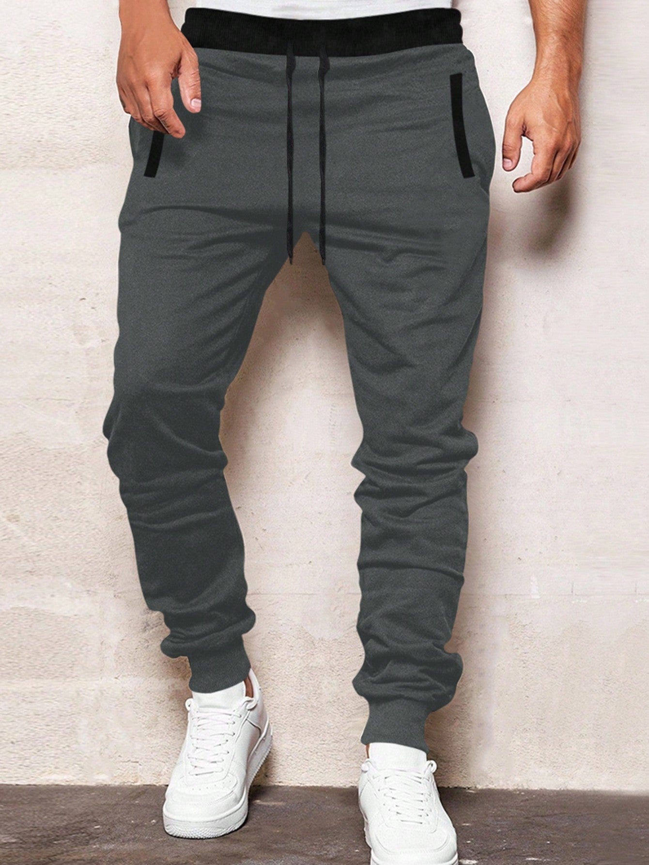 Men Contrast Binding Drawstring Waist Sweatpants