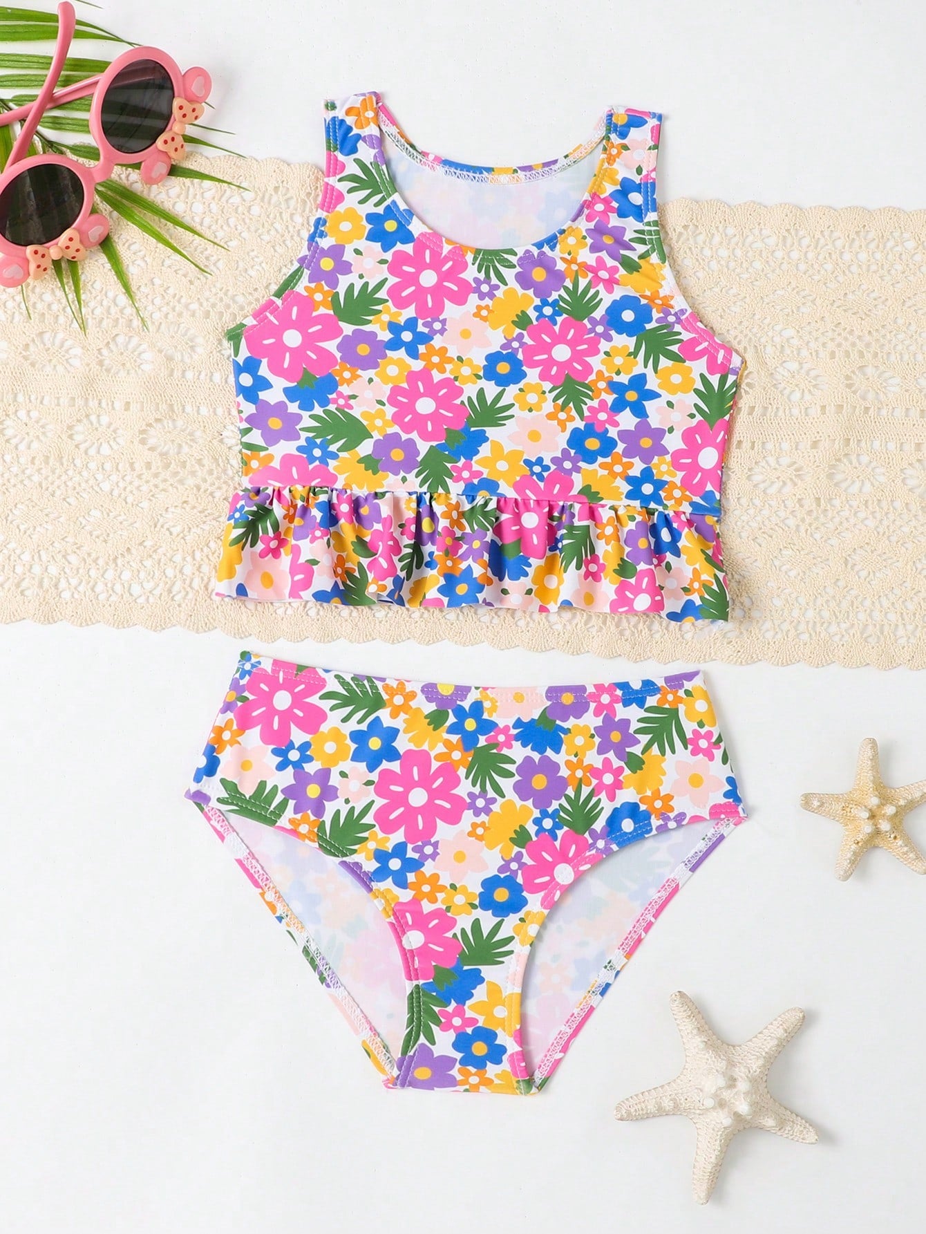 Young Girl Two Piece Swimsuit Set With Floral Print And Ruffle Hem