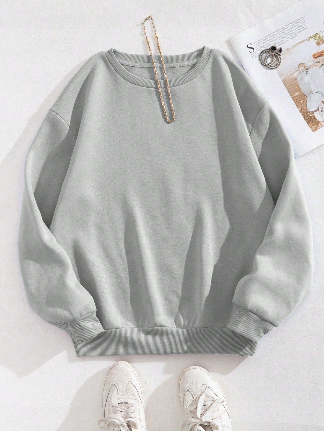 Women's Drop Shoulder Long Sleeve Sweatshirt With Round Neck