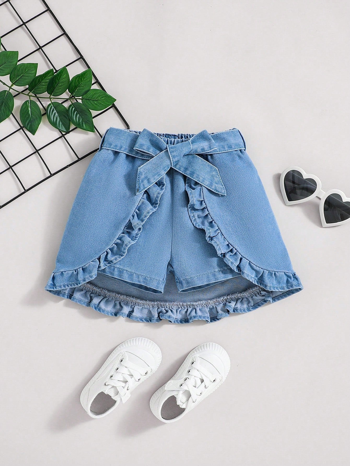 New Arrival Young Girl Cute Denim Shorts With Ruffle Hem And Bow Accent, Spring Summer