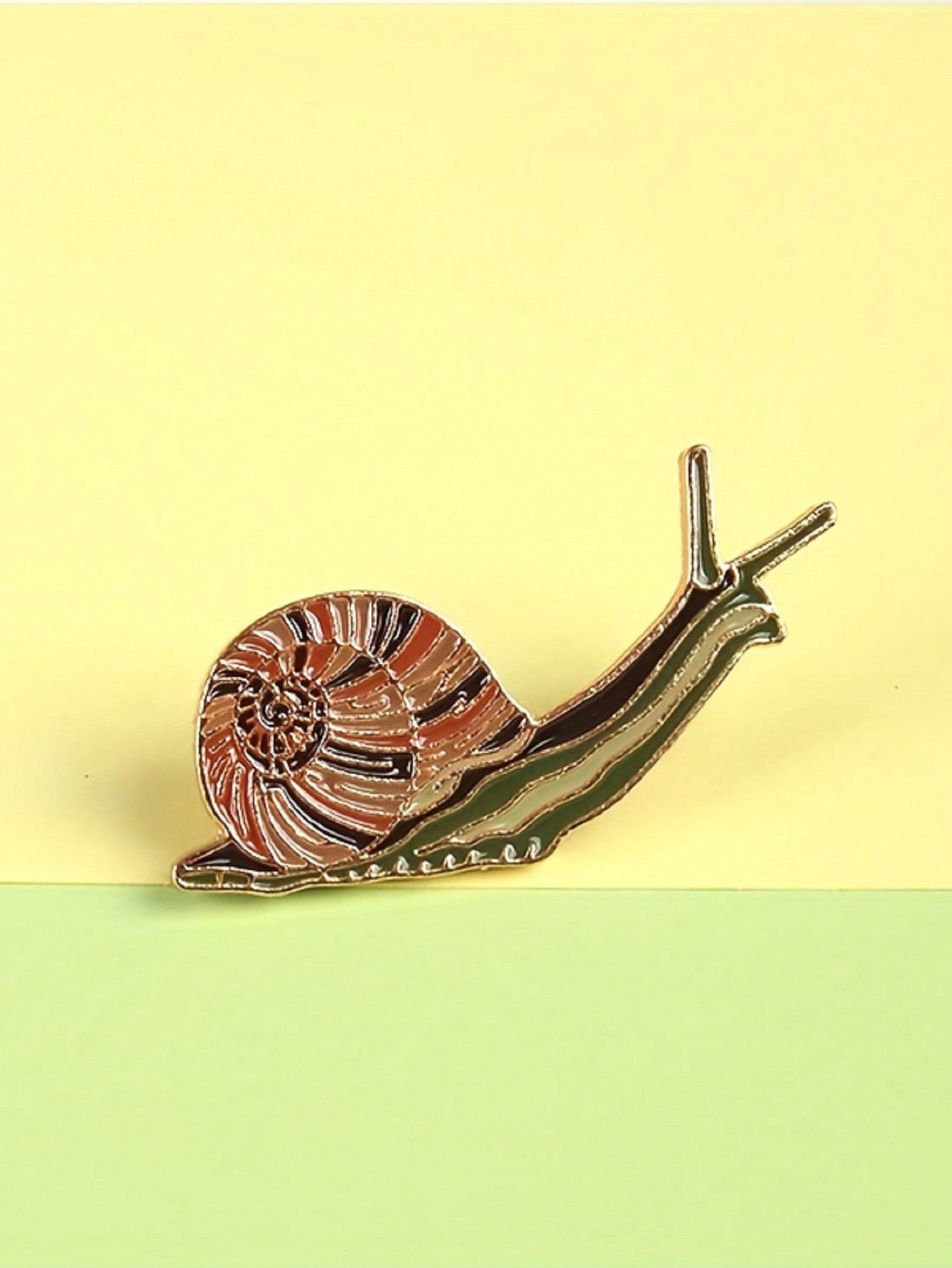 1pc Cartoon Snail Shaped Cute Brooch Pin