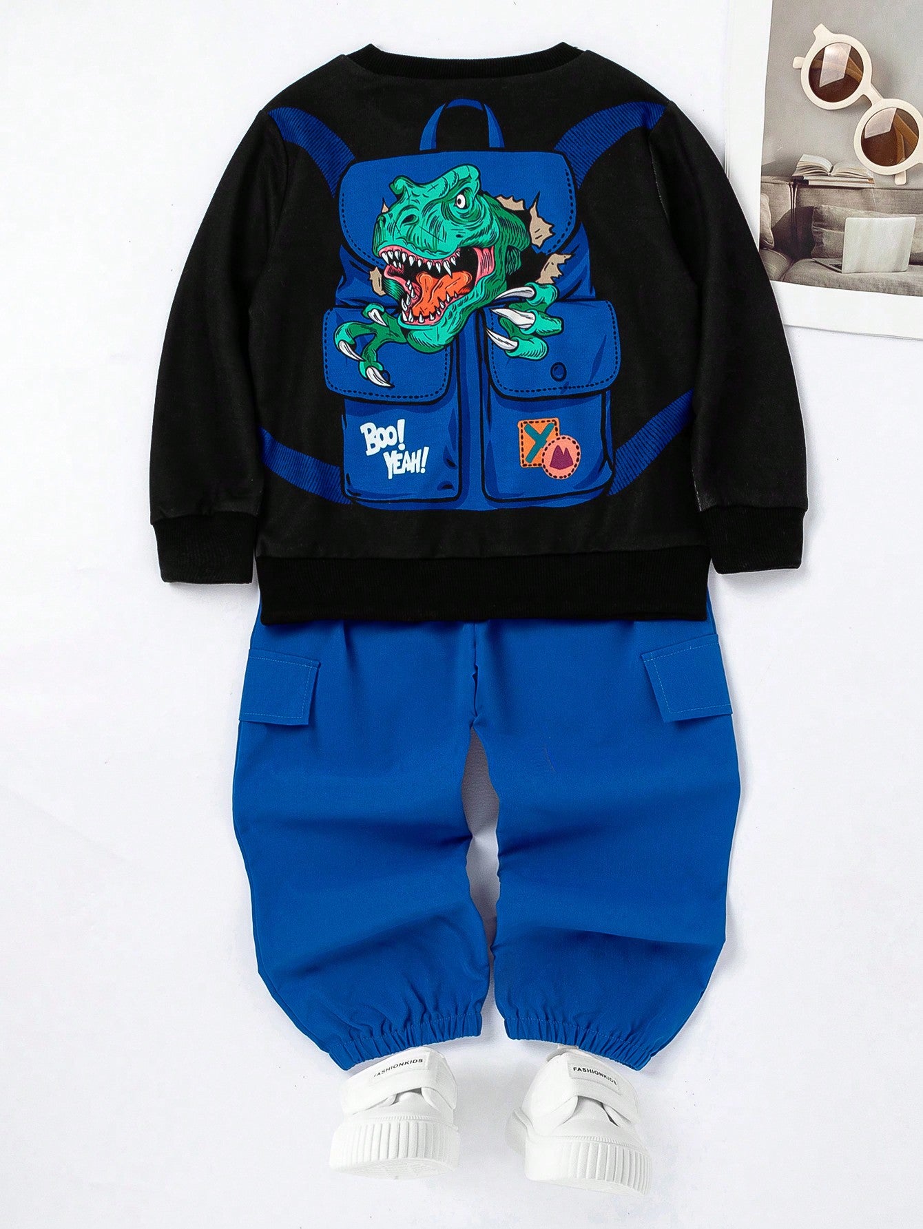 Young Boy Lovely Funny Dinosaur Printed Sweatshirt & Jogger Pants Set