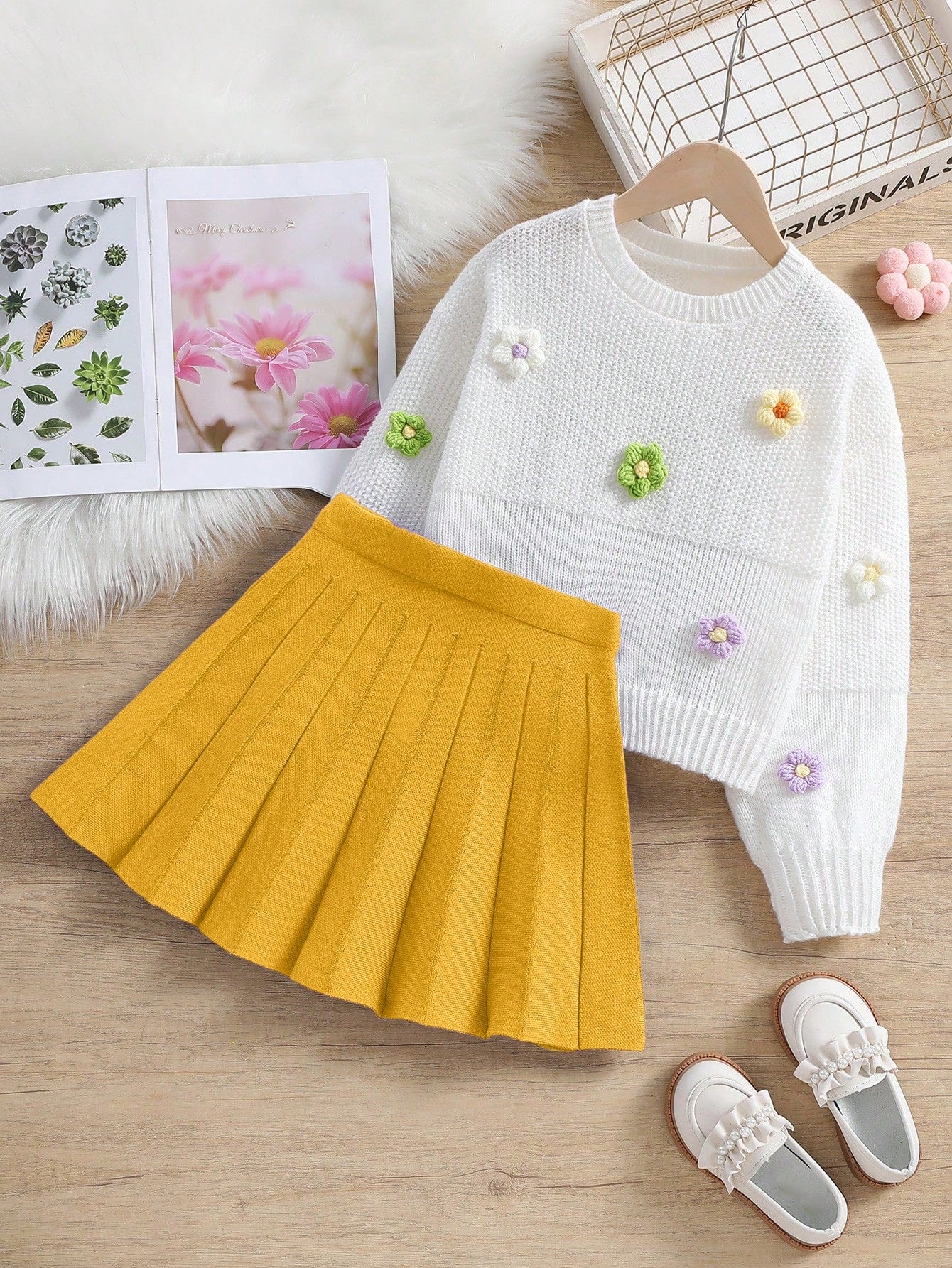 Tween Girl 1pc Flower Decor Sweater & 1pc Pleated Knit Skirt