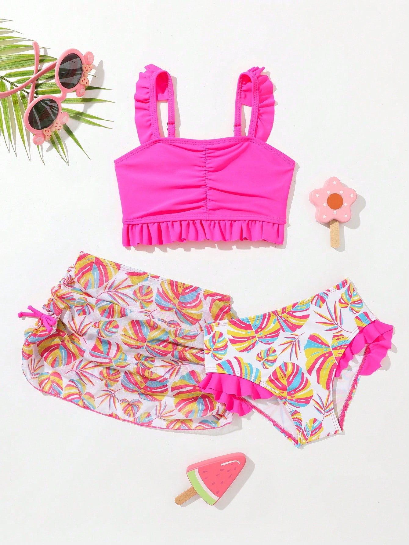 Young Girl Solid Color Top T-Shirt And Tropical Printed Bottoms Bikini Set Summer Beach