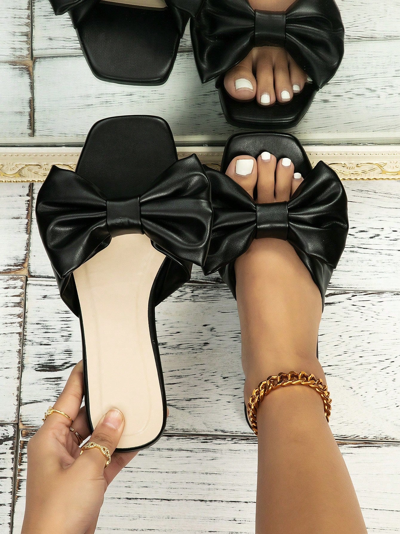 Women Metallic Bow Decor Open Toe Slide Sandals, Glamorous Summer Outdoor Flat Sandals