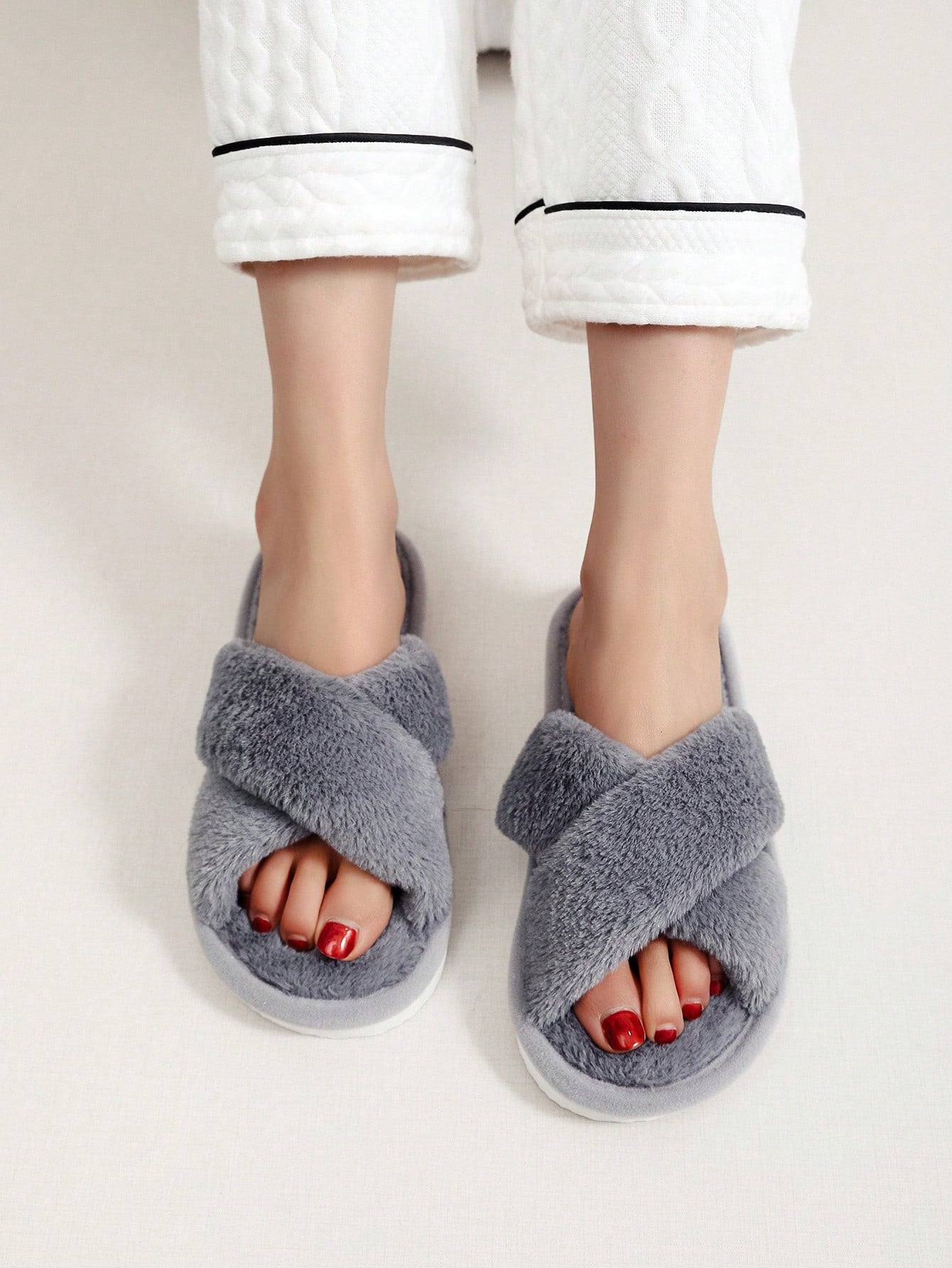 Preppy White Bedroom Slippers For Women, Fuzzy Cross Strap Slippers