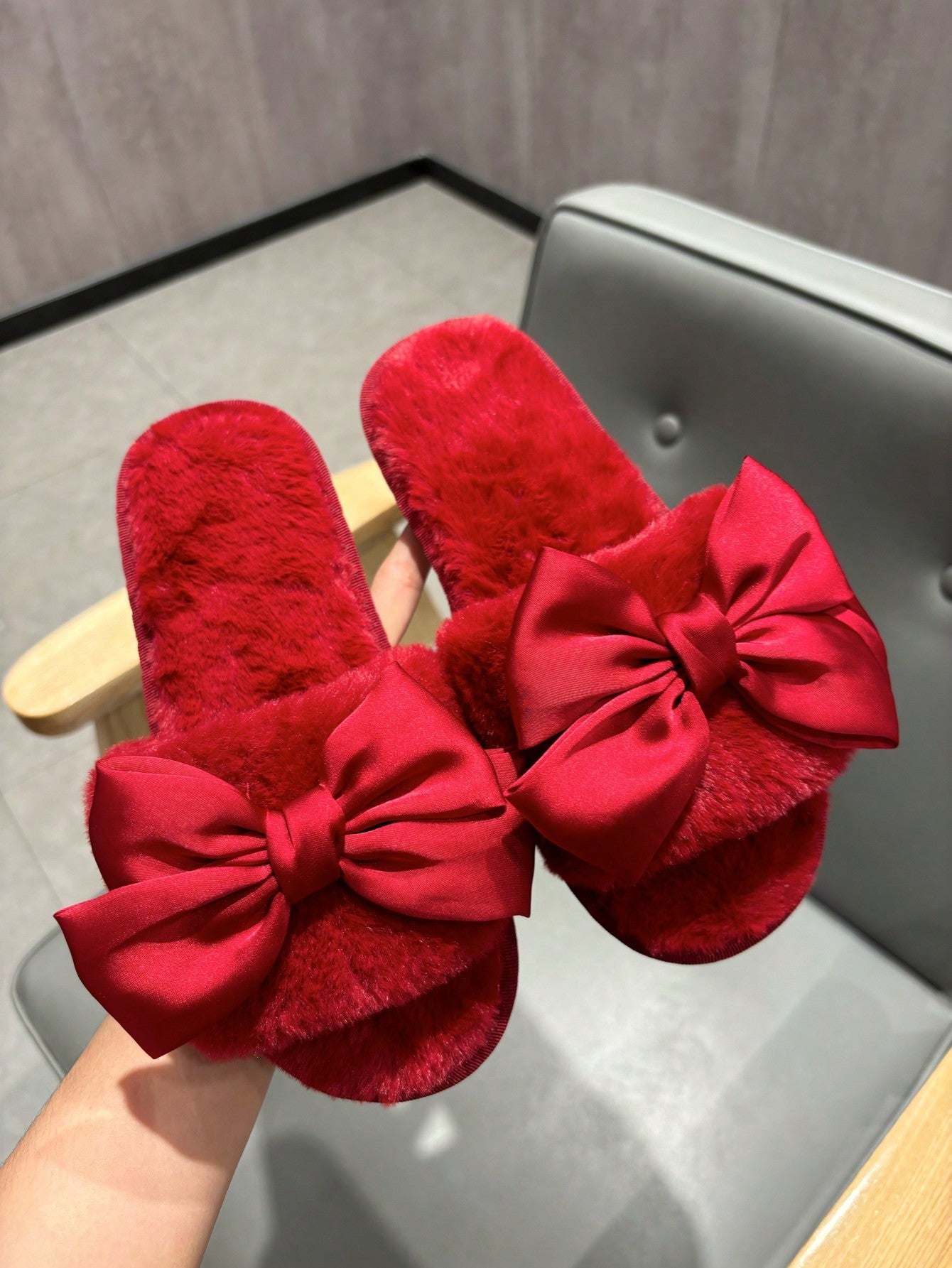 Women Elegant Velvet Red Bowknot Flat Plush Slippers, Perfect For Valentine's Day Party And Home