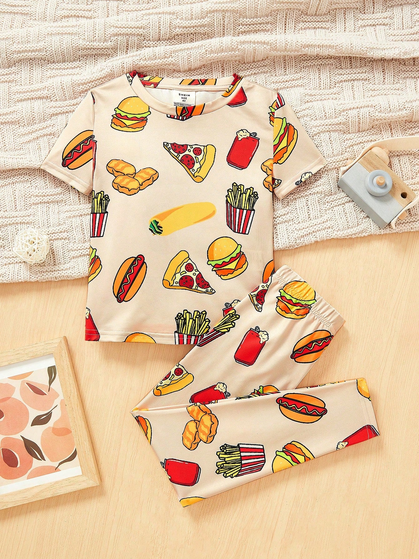 Young Boy 2pcs/Set Comfortable Snug Fit Sleepwear With All-Over Printed Short Sleeve T-Shirt And Pants