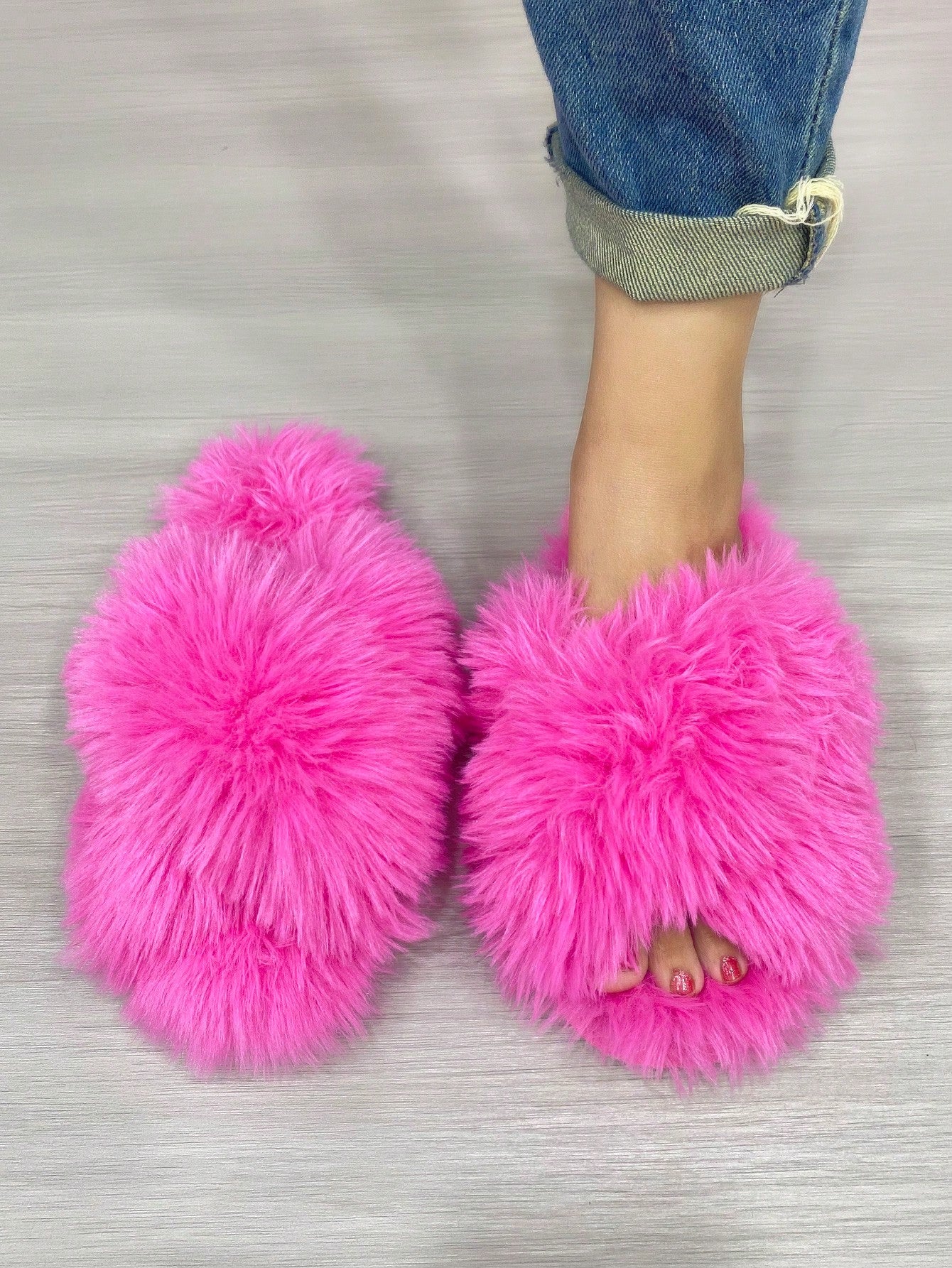 Fashion White Slippers For Women, Fluffy Cross Strap Bedroom Slippers