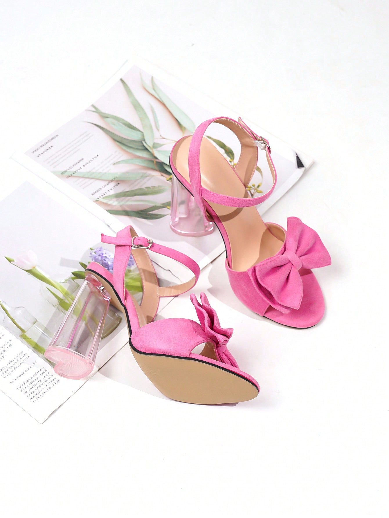 Fashionable Bowknot & Crystal Decoration High Heel Sandals With Heart-Shaped Detail For Teenage Girls