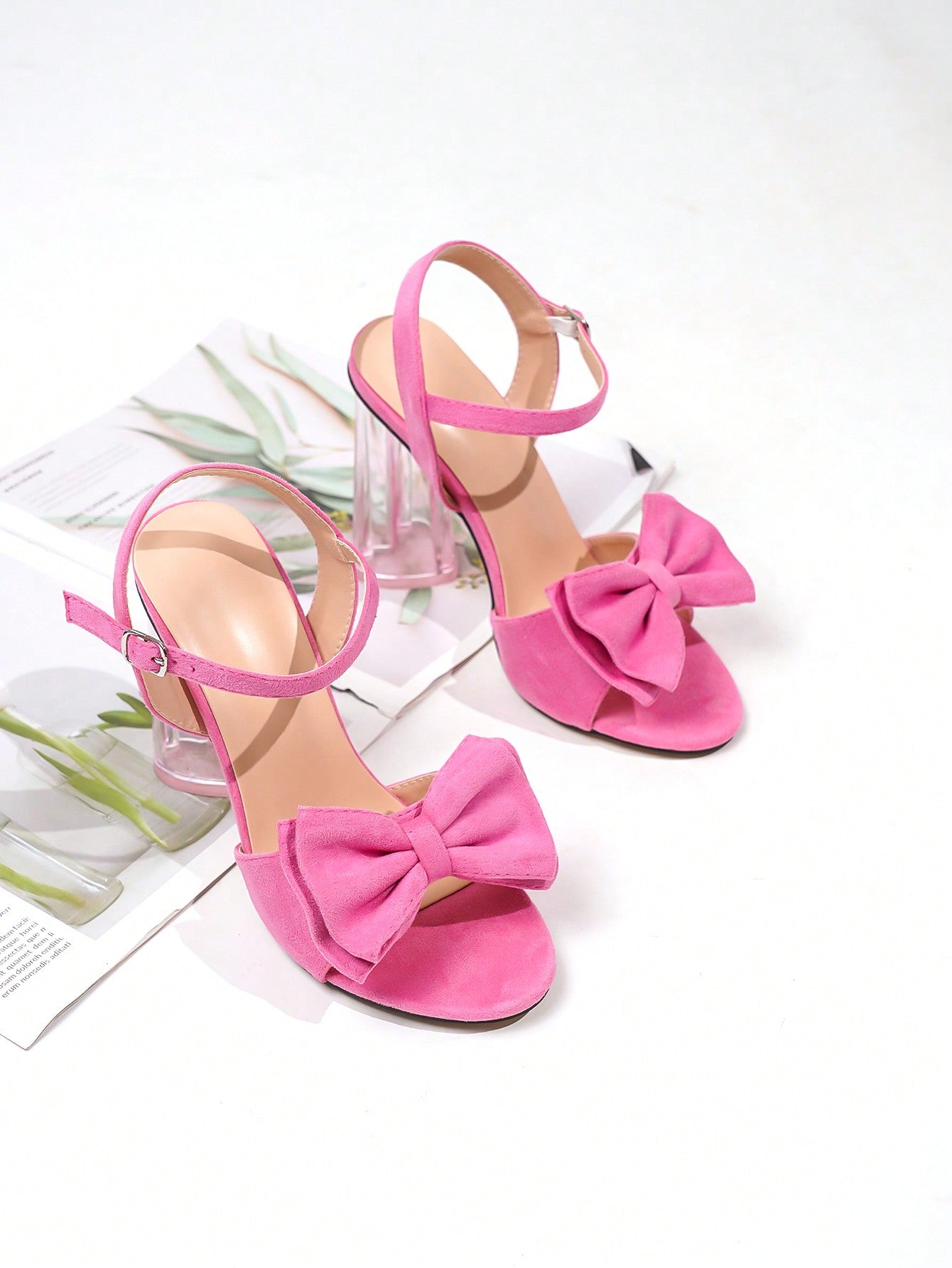 Fashionable Bowknot & Crystal Decoration High Heel Sandals With Heart-Shaped Detail For Teenage Girls