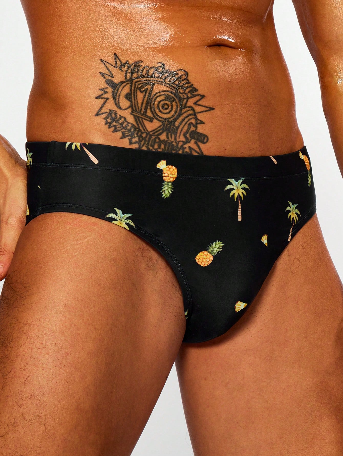 Men's Tropical Print Triangle Swim Trunks