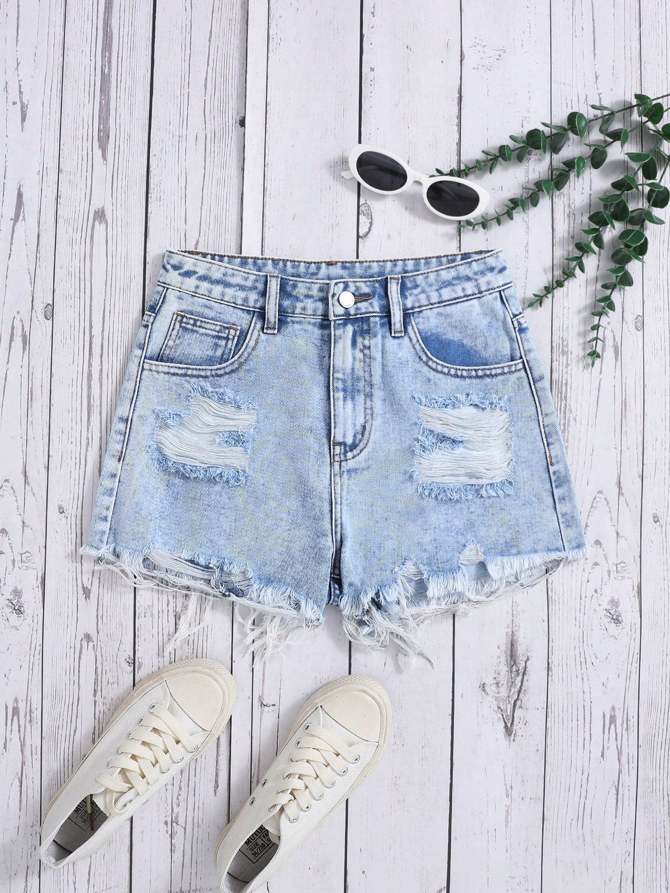 Teen Girls Ripped Raw Hem Denim Shorts