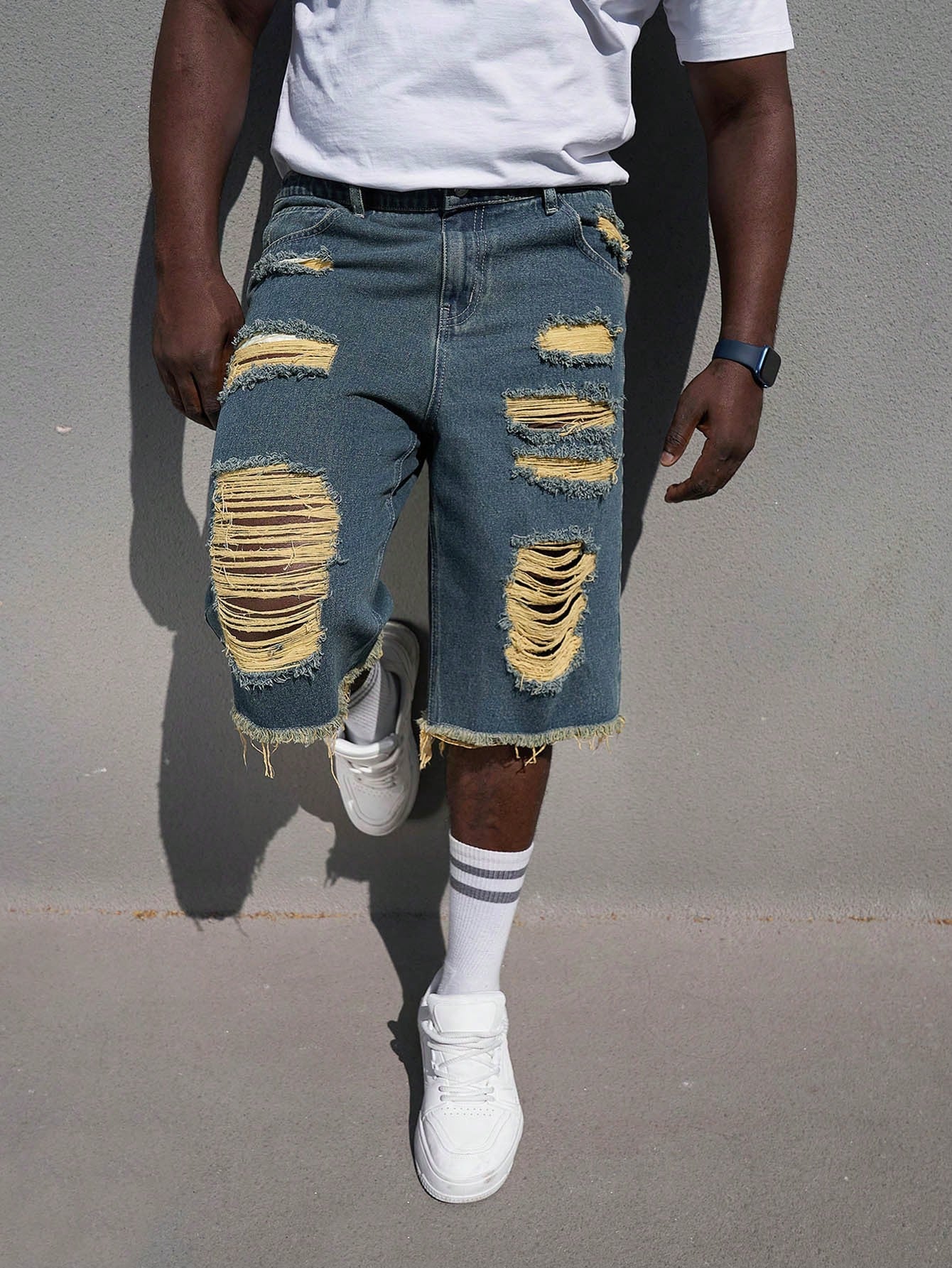 Men's Plus Size Raw Hem Distressed Denim Shorts