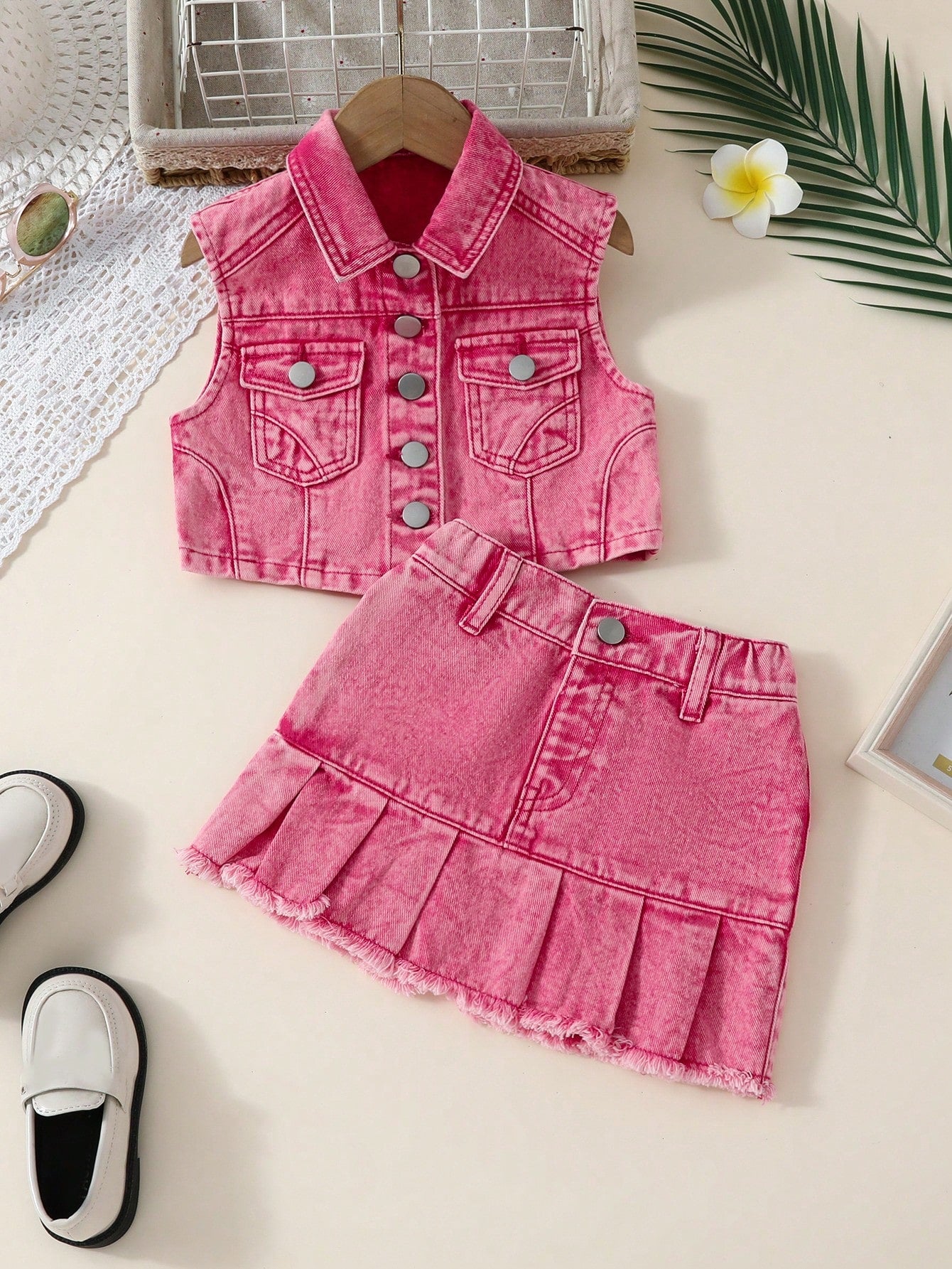 Young Girl's Sleeveless Washed Denim Jacket And Pleated Hem Denim Skirt Set