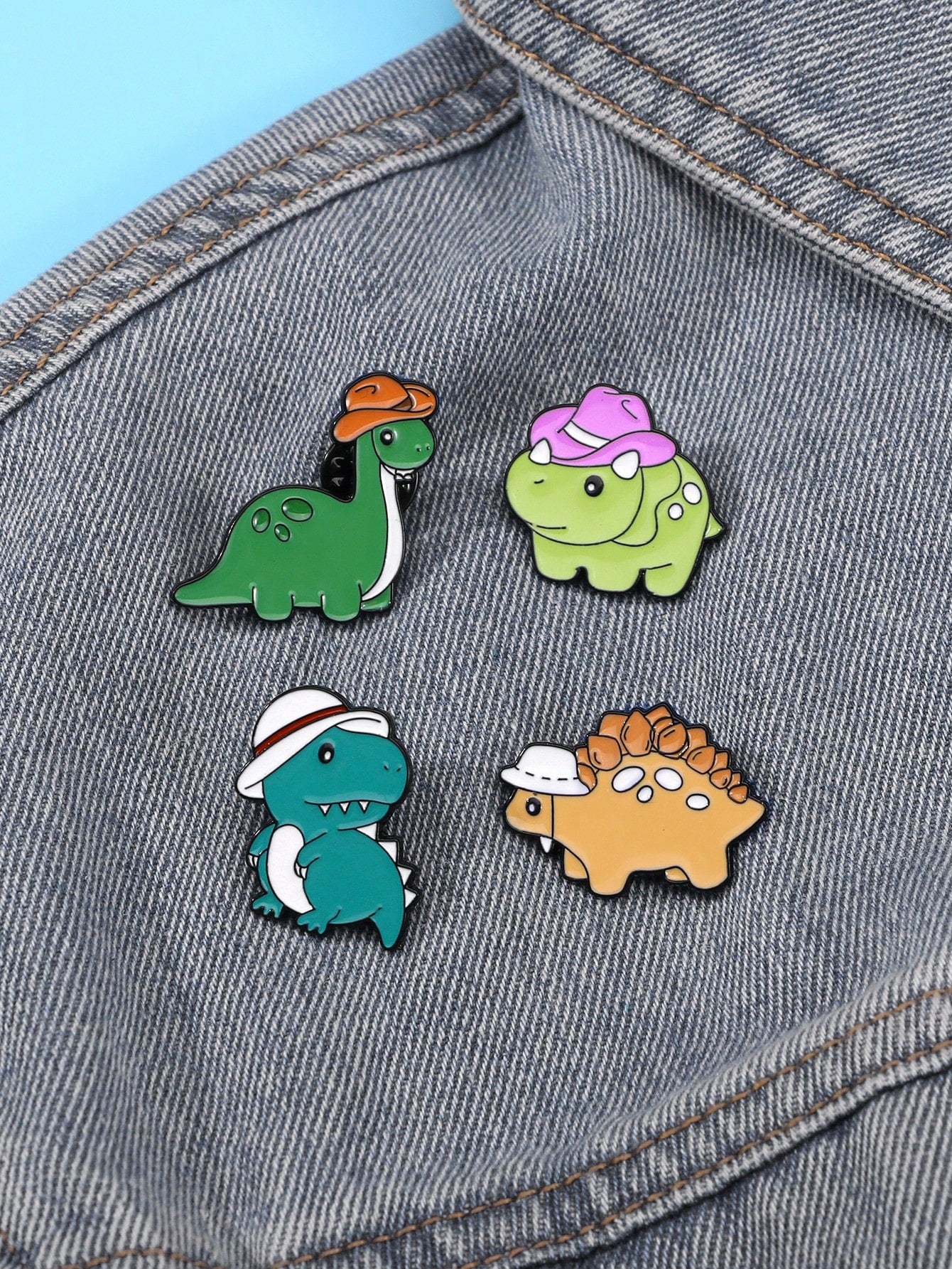 4pcs/Set Cartoon Dinosaur Design Enamel Pin With Hat Detail, Suitable For Girls' Daily Outfit Accessory