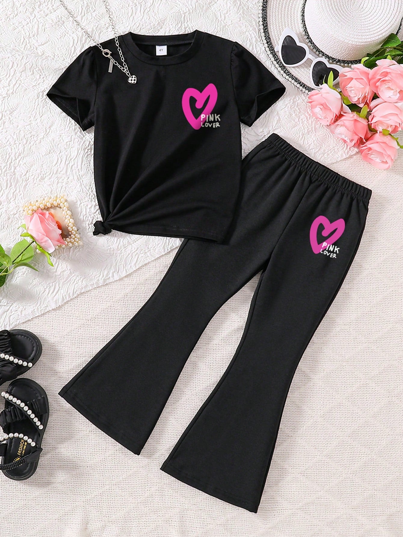 Young Girl Heart & Letter Print Short Sleeve T-Shirt And Flare Pants Set