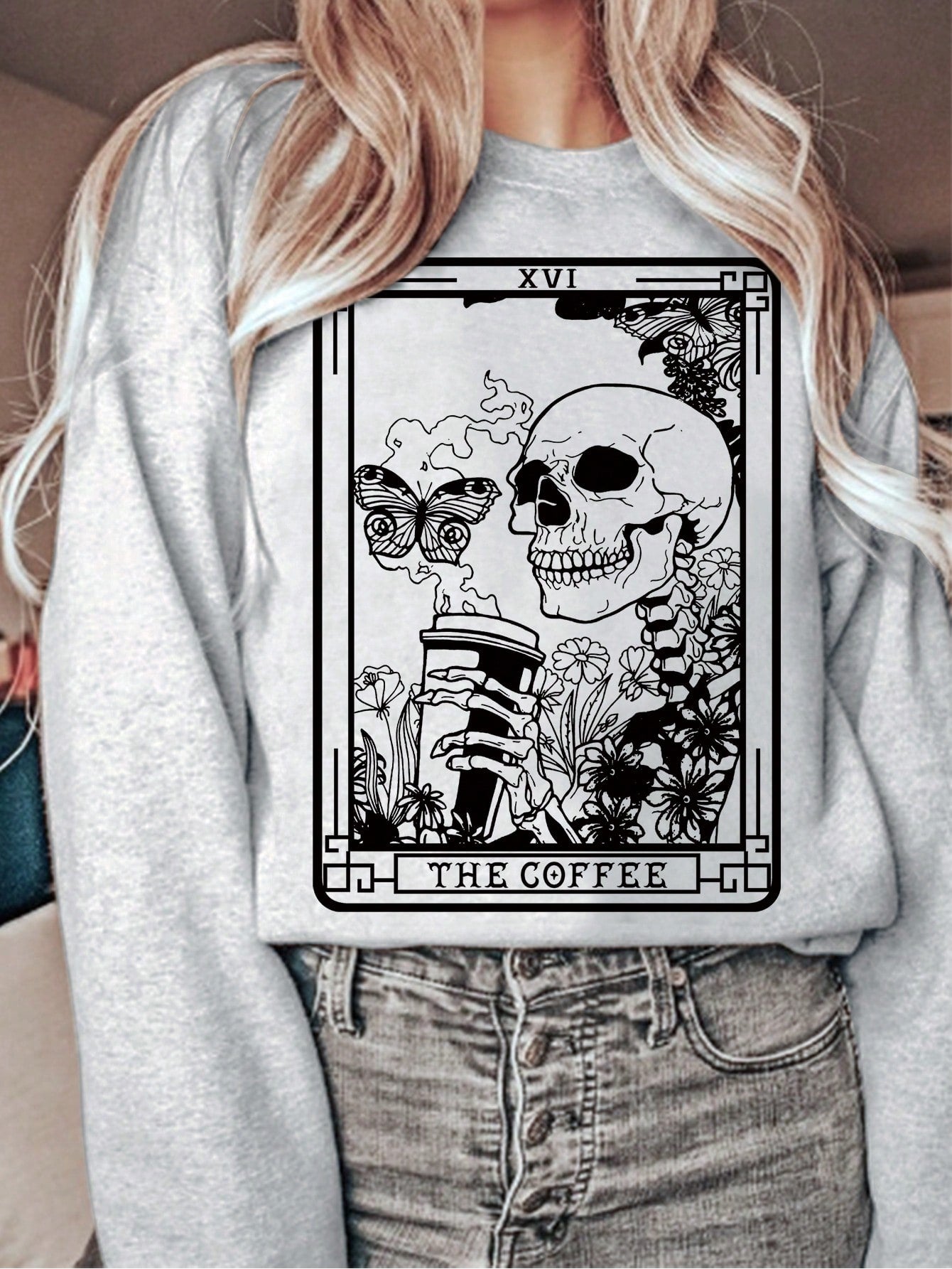 Plus Size Skull And Floral Patterned Long Sleeve Sweatshirt