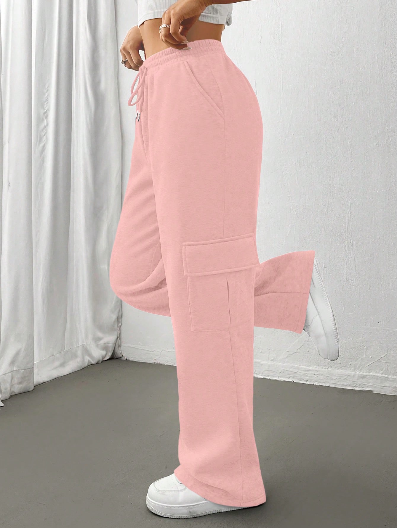 Flap Pocket Side Drawstring Waist Sweatpants