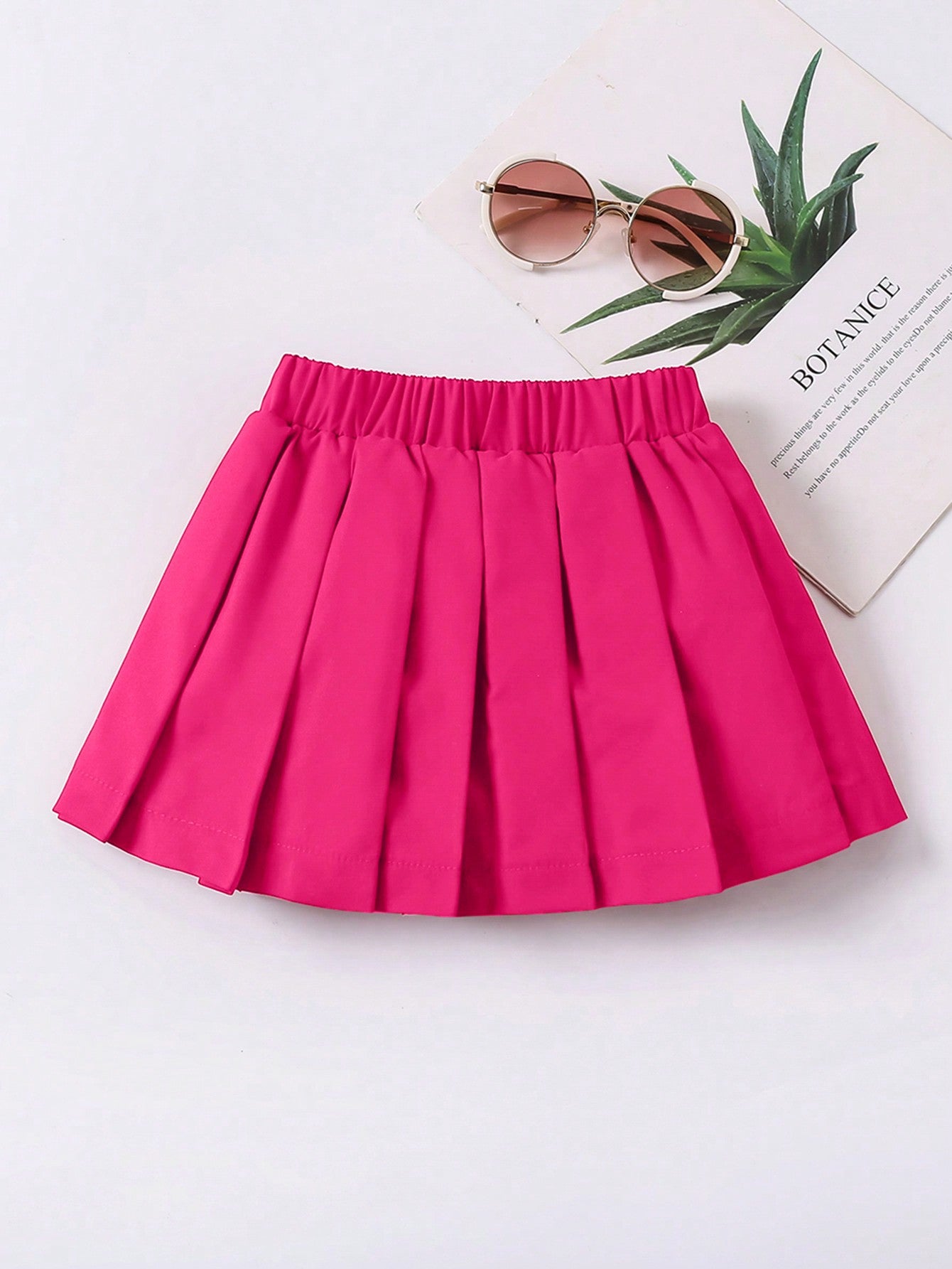 Young Girl Solid Color Pleated Skirt