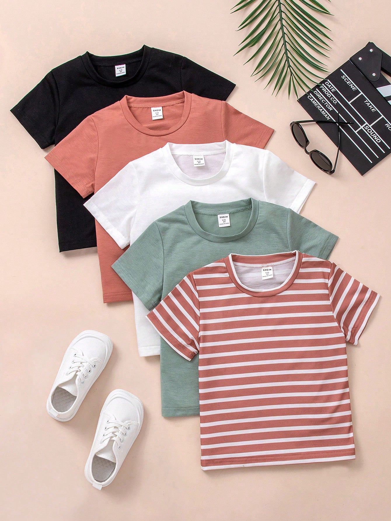 Young Boy 5pcs Striped Print Tee