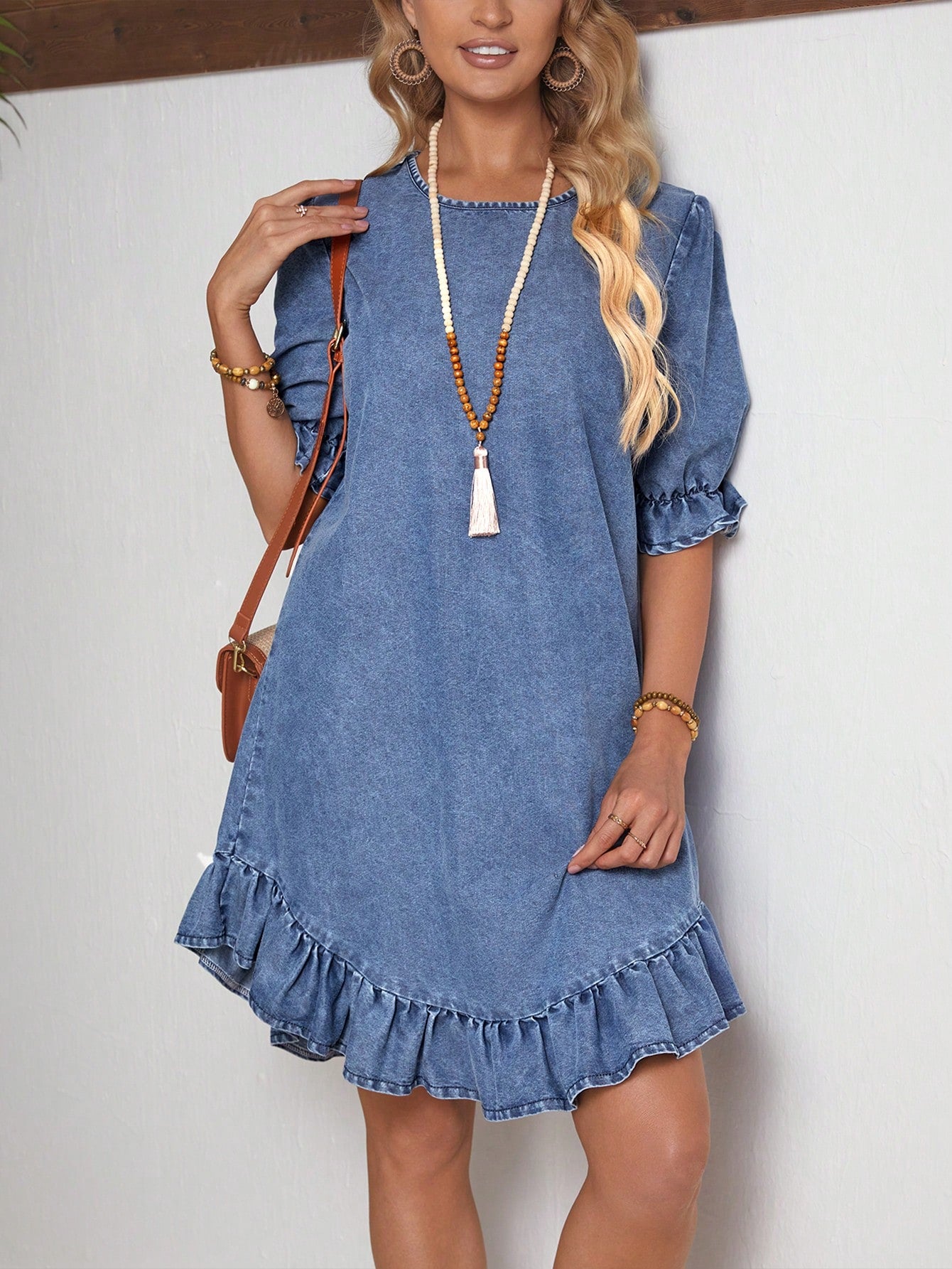 Women's Round Neck Short Puff Sleeve Denim Dress With Ruffled Hem