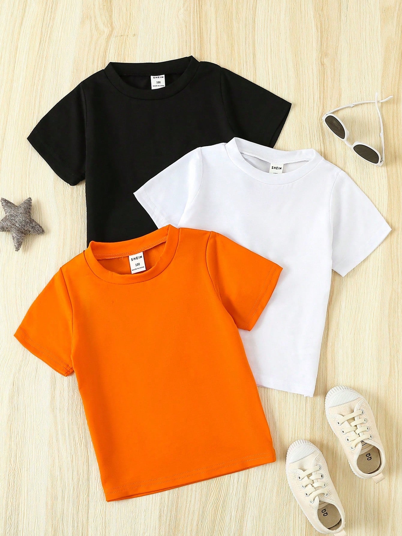 Young Boy 3pcs Solid Round Neck Tee