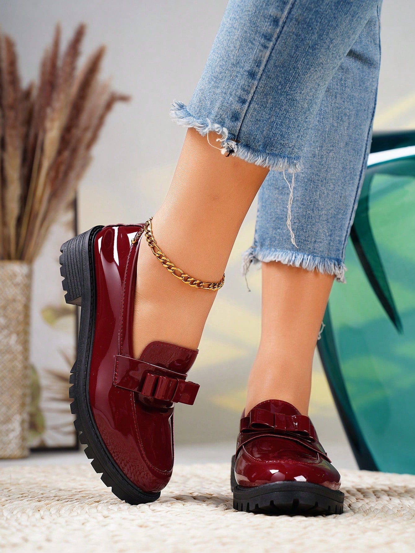 New Arrival Spring & Autumn Red Deep Mouth Bow Knot Thick-Soled Wedge Heel Shoes With Pointed Toe, Increased Sponge Cake Bottom Low-Heeled, Thick-Heeled, Square Heeled Design, Fashionable And Versatile, British College Style Women's Shoes