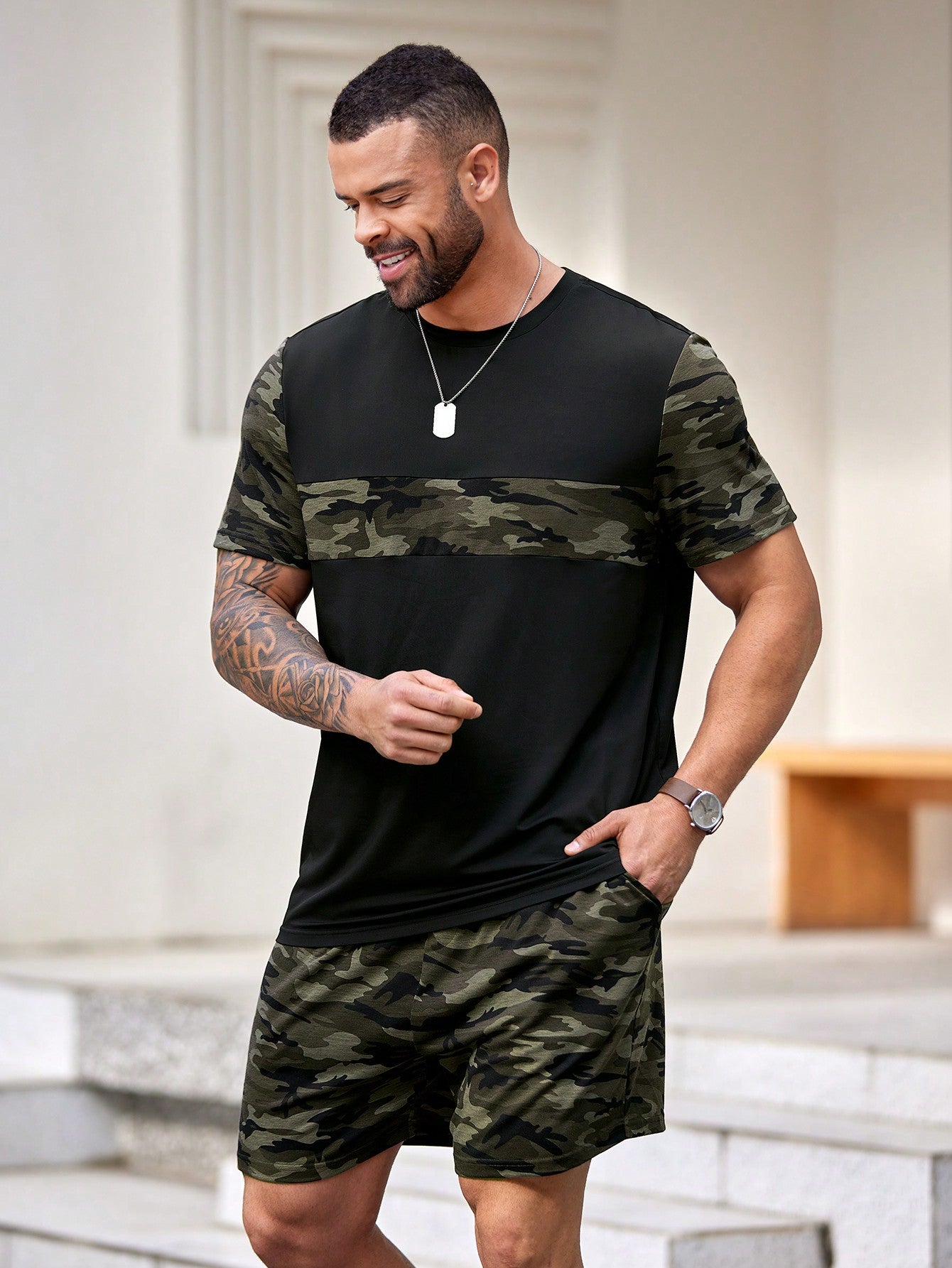 Knitted Casual Camouflage Patchwork Round Neck Short Sleeve T-Shirt And Shorts Set (Plus Size)