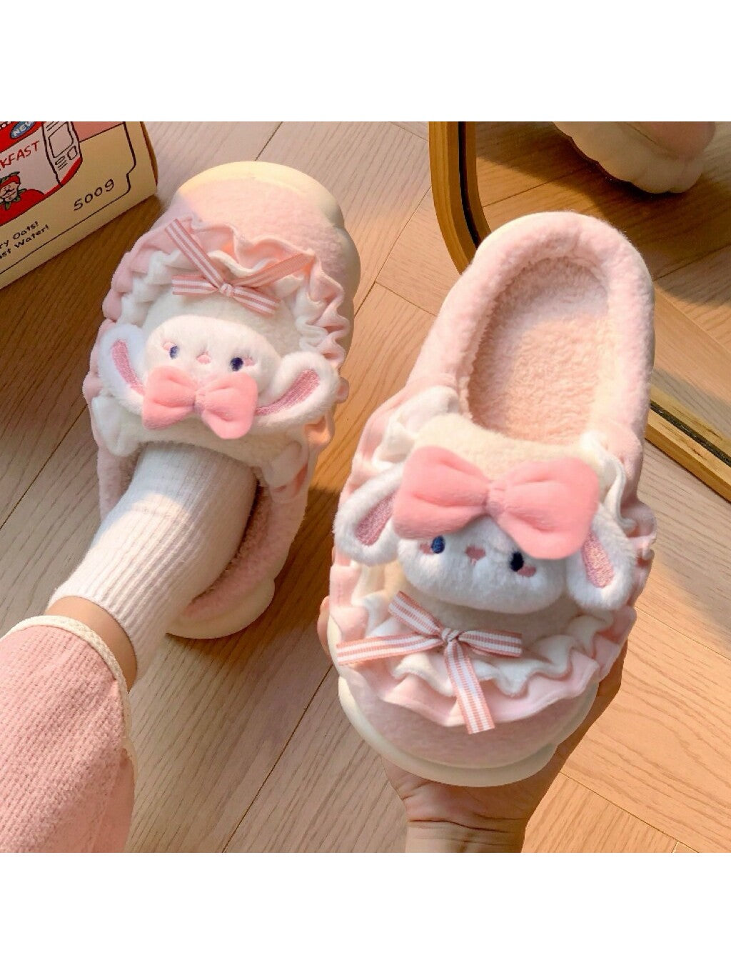 Cute Ladies' Warm Indoor House Slippers With