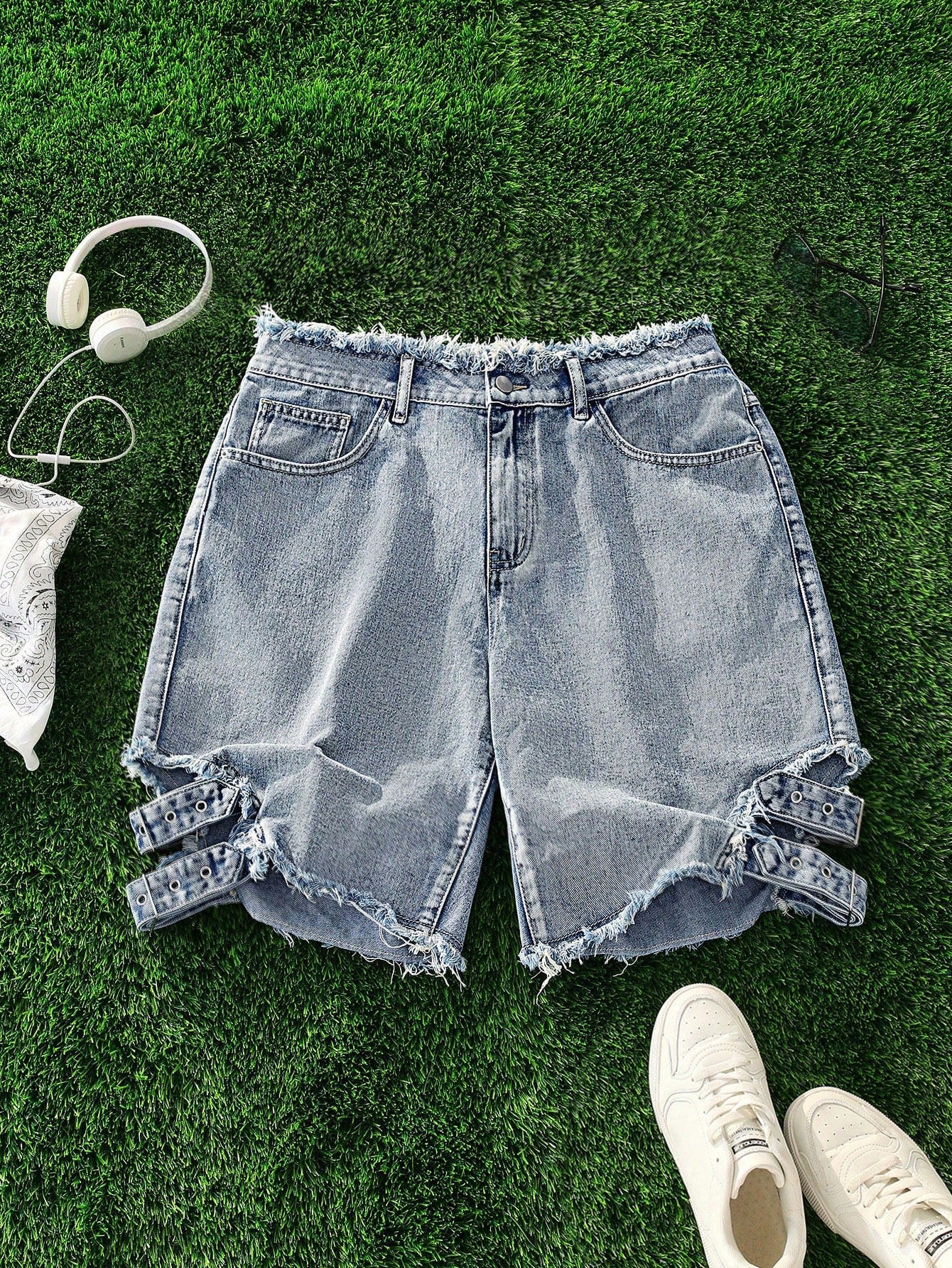 Men's Loose Fit Denim Shorts With Frayed And Hollow Out Design