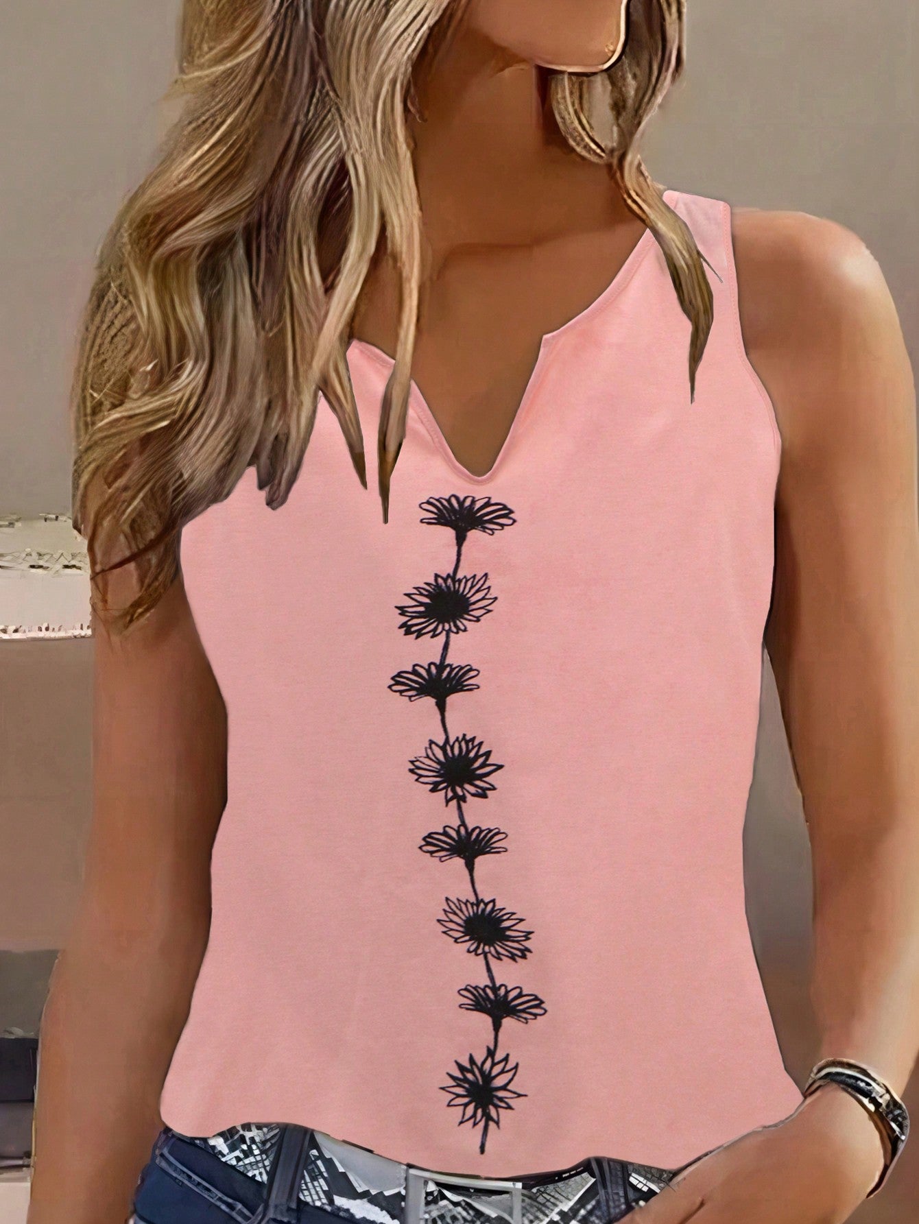 Casual Regular-Fit Notch Neck Floral Print Sleeveless Top