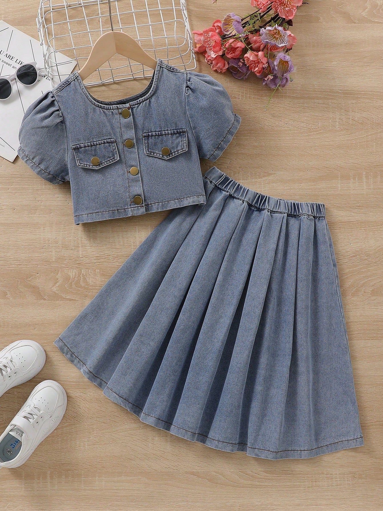 Tween Girls' Casual Light Wash Bubble Short Sleeve Denim Top And Elastic Waist Pleated Denim Skirt Set