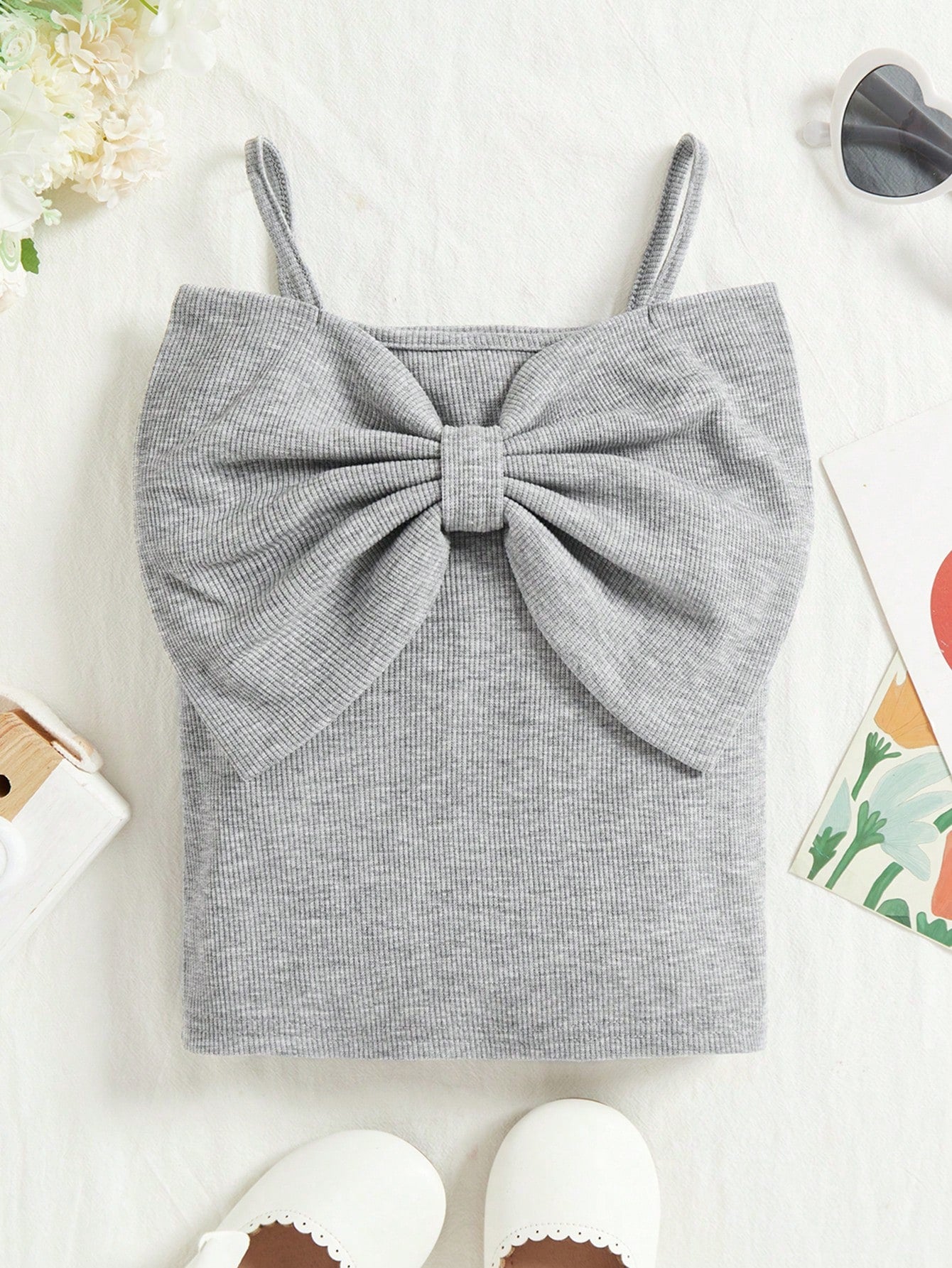 Young Girl Solid Color Short Sleeveless Top With Bowknot Shoulder Straps