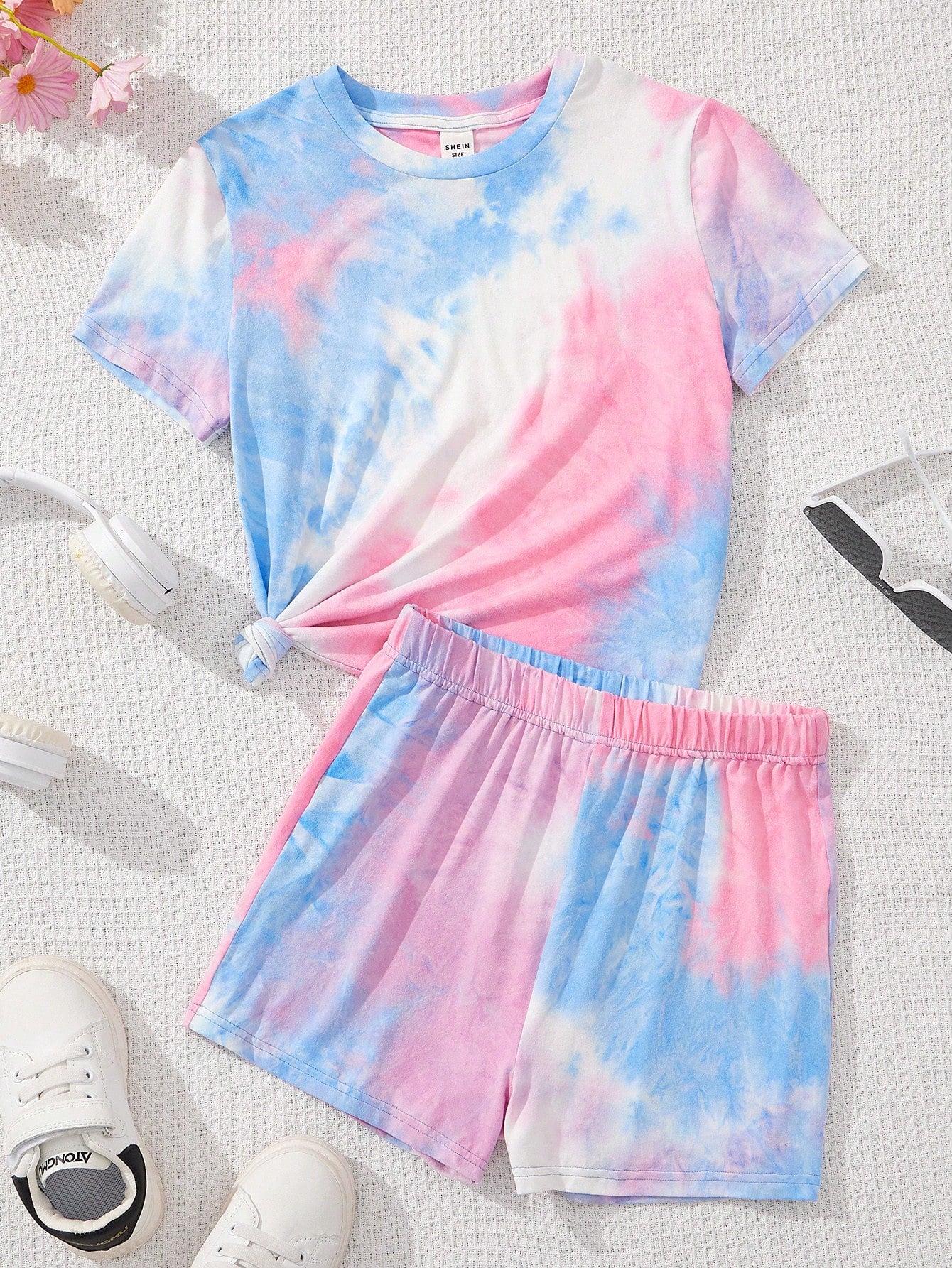 Tween Girl's Casual Tie-Dye Pattern Short Sleeve T-Shirt And Shorts Set For Summer