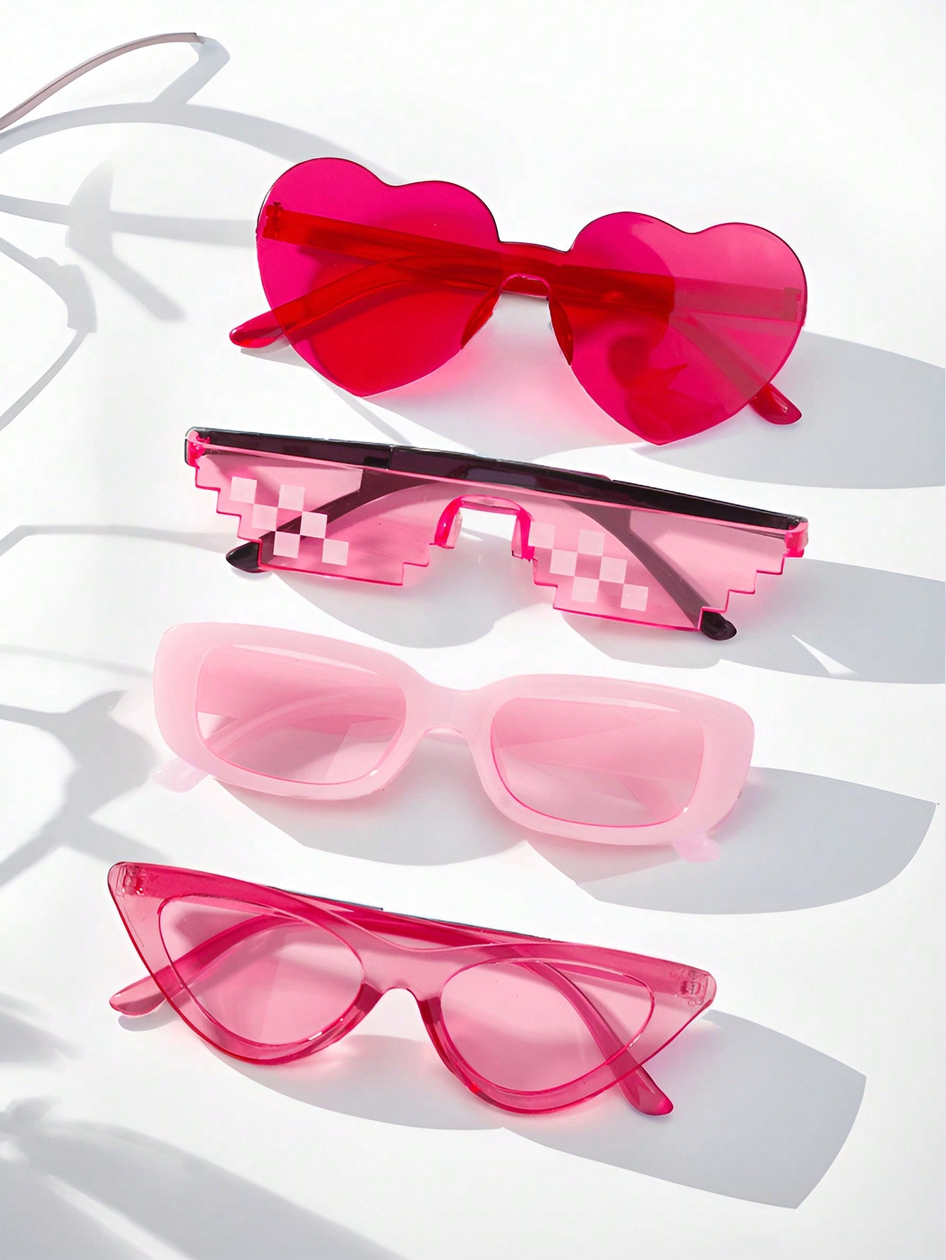 4pcs Sweet & Cute Girls' Pink Heart Shaped Square Frame Sunglasses With Mosaic