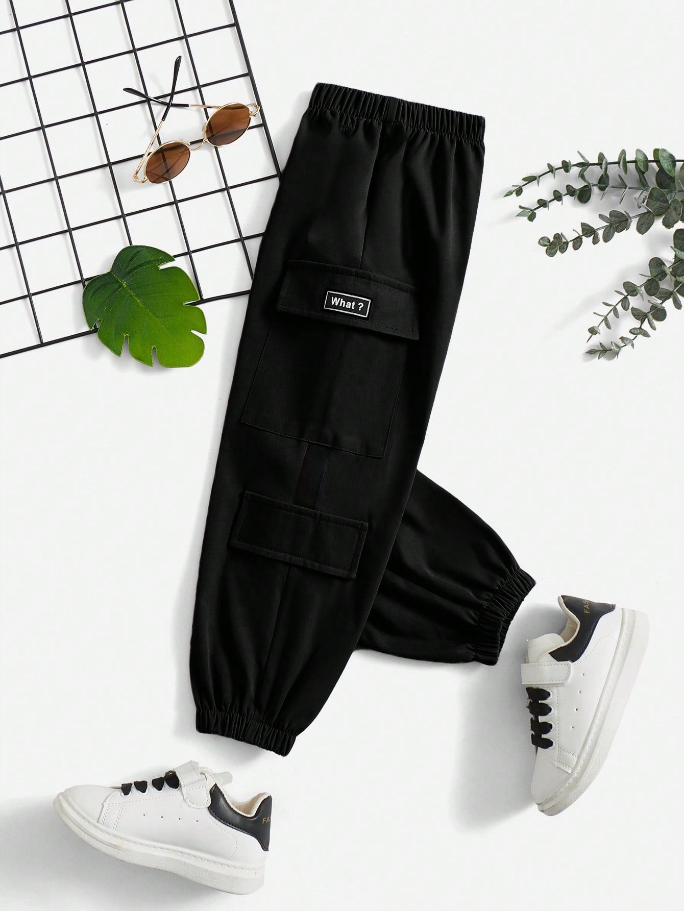 Young Boy Casual And Comfortable Elastic Waist Joggers With Elastic Cuffs