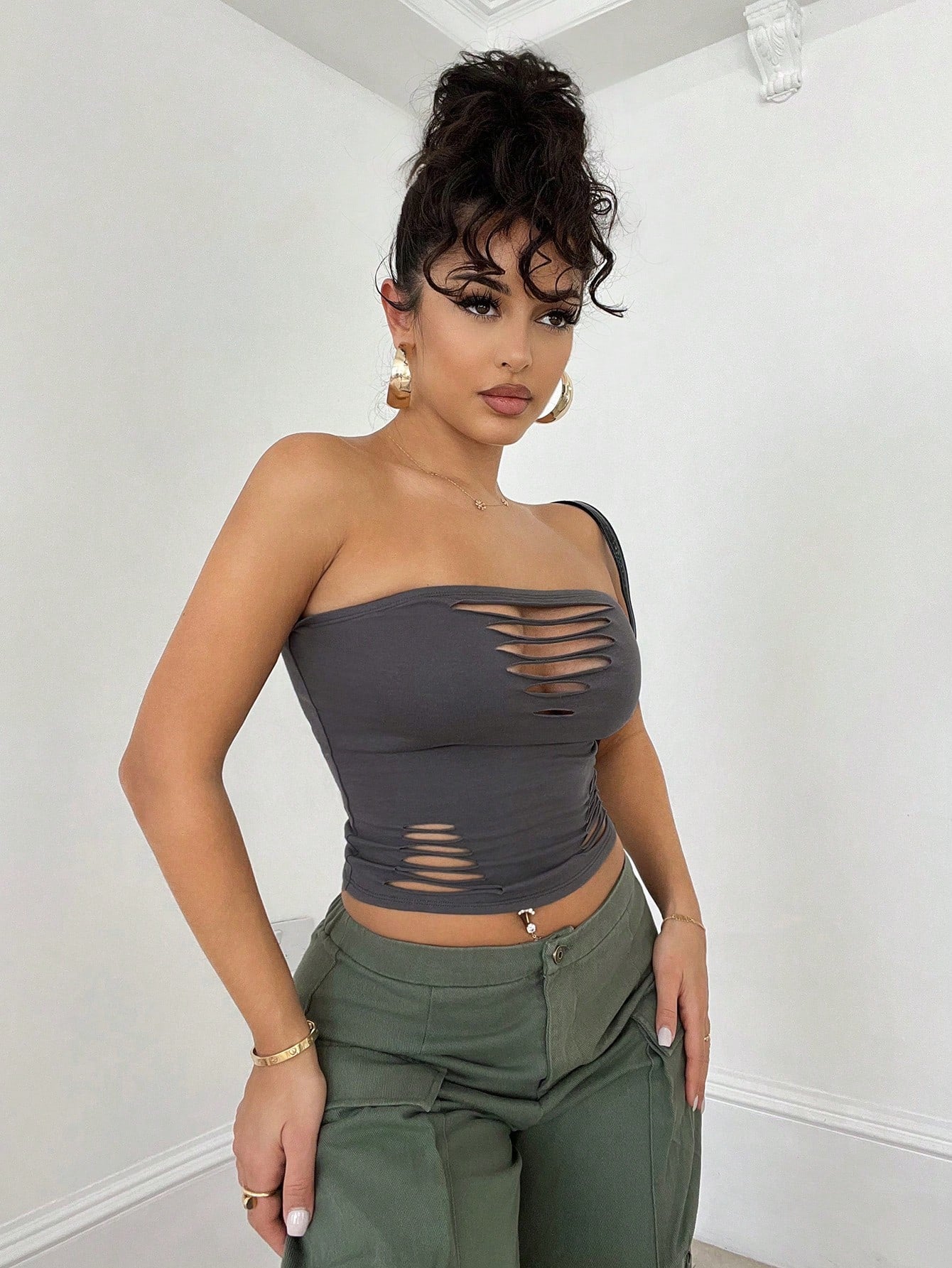 Solid Color Cutout Hollowed Out Wasteland Style Tight Gray Bandeau Top For Spring/Summer Daily Wear, Street Wear, Concert Outfit, Festival Clothing, Music Festival Clothing Sexy Women Tops.