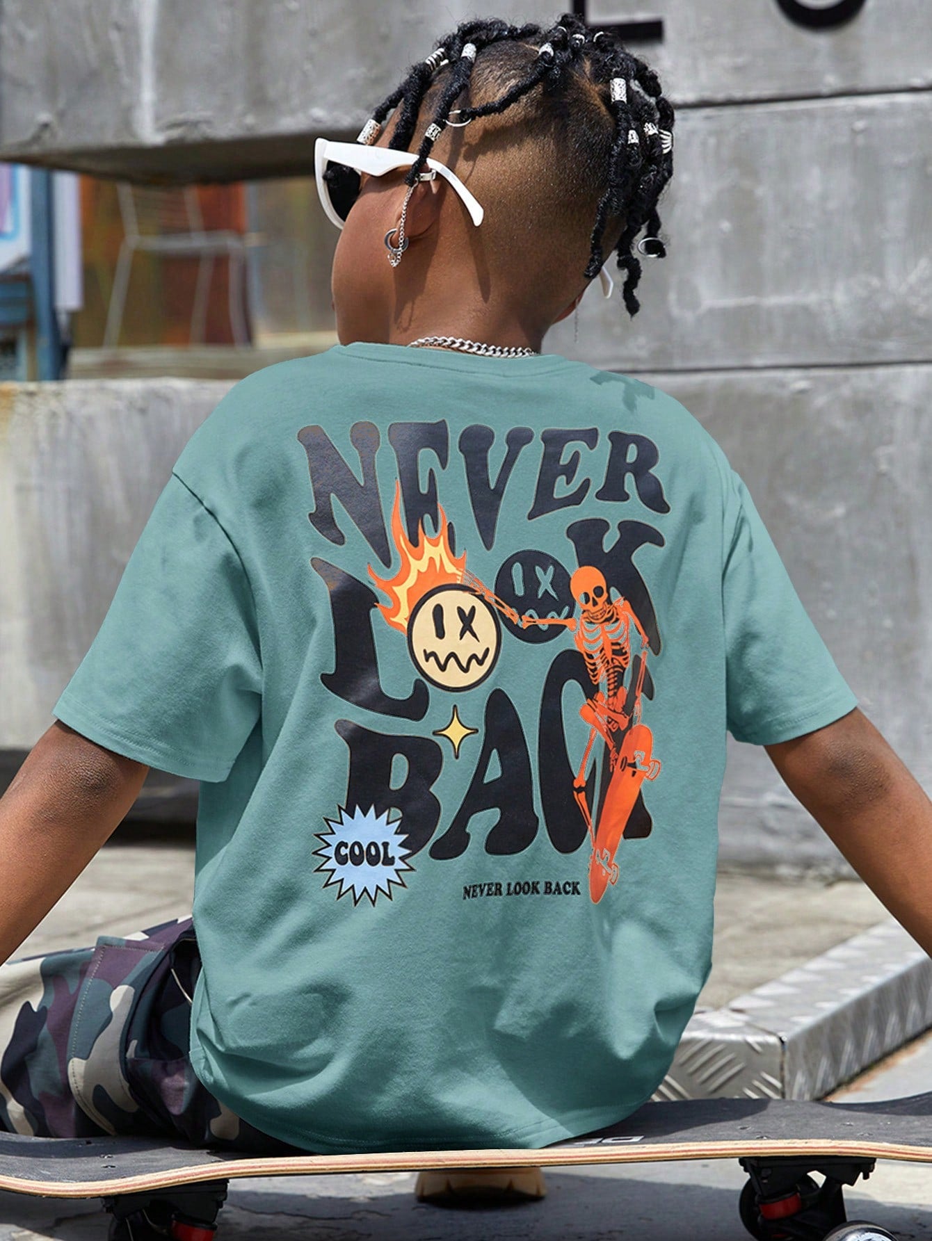 Tween Boy Slogan & Cartoon Face Print Drop Shoulder Tee