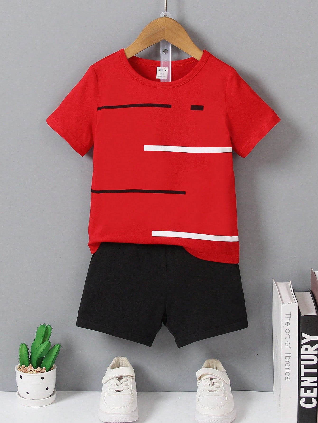 Young Boy Striped Round Neck Short Sleeve T-Shirt And Shorts Set