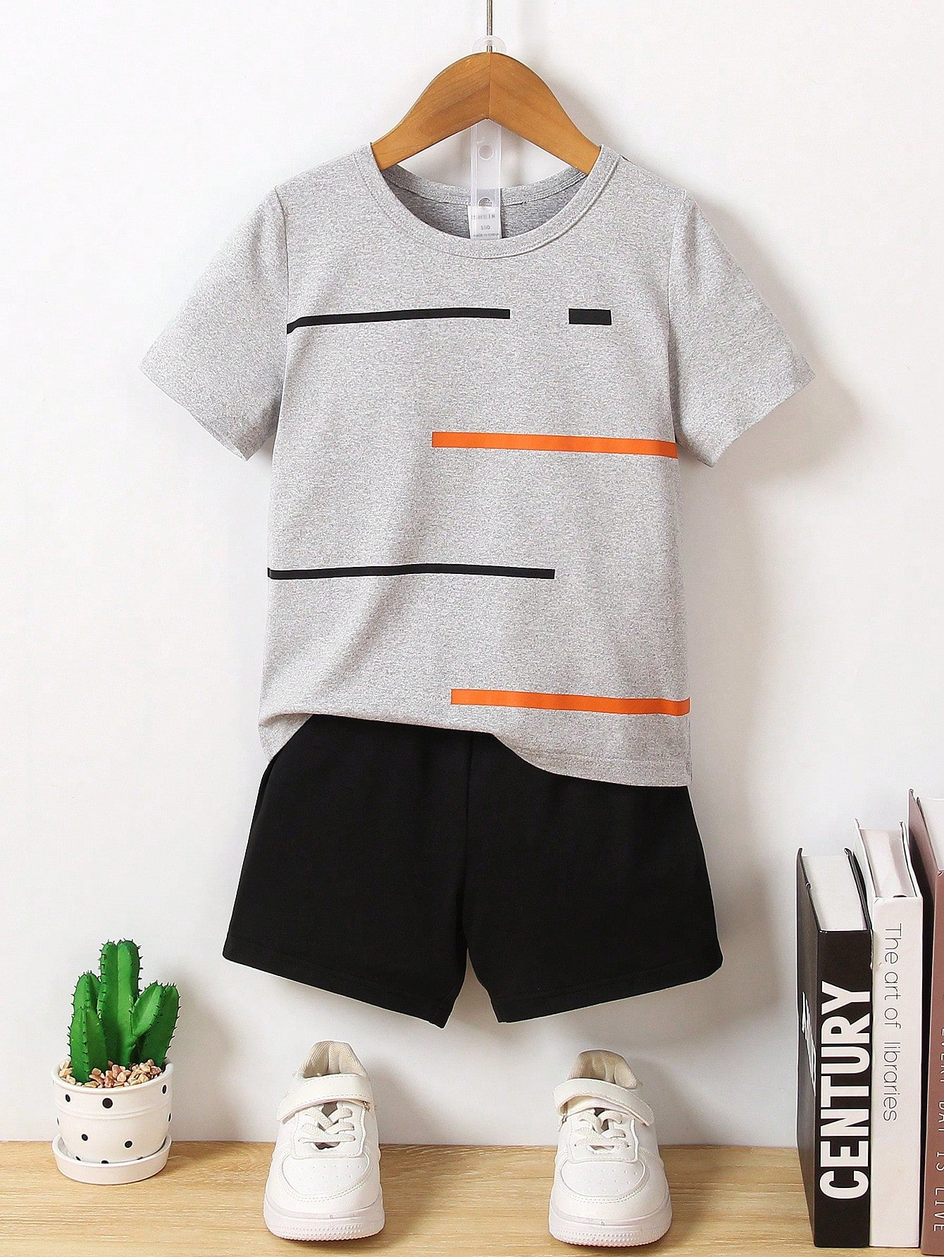 Young Boy Striped Round Neck Short Sleeve T-Shirt And Shorts Set