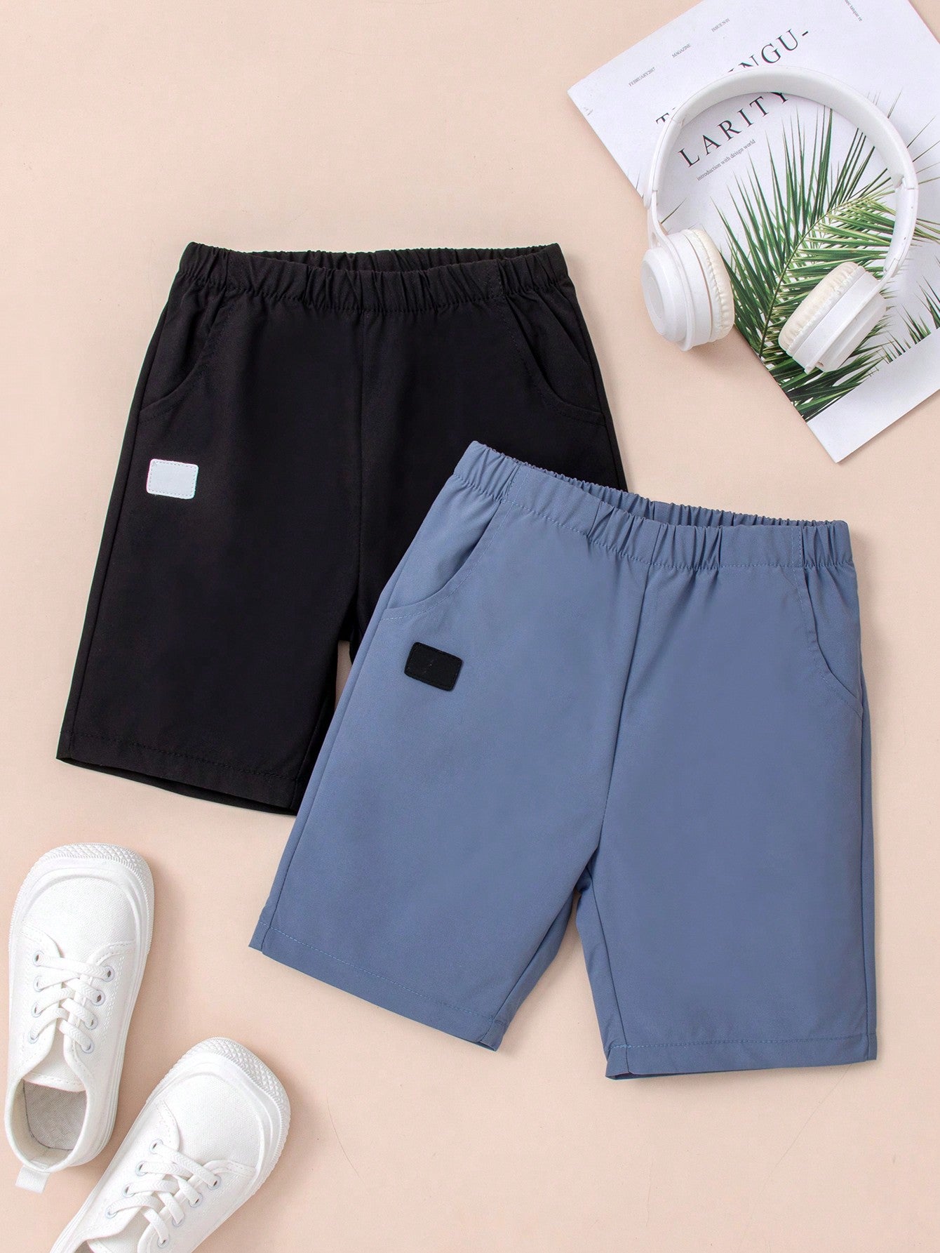 Young Boy 2pcs Patched Detail Shorts