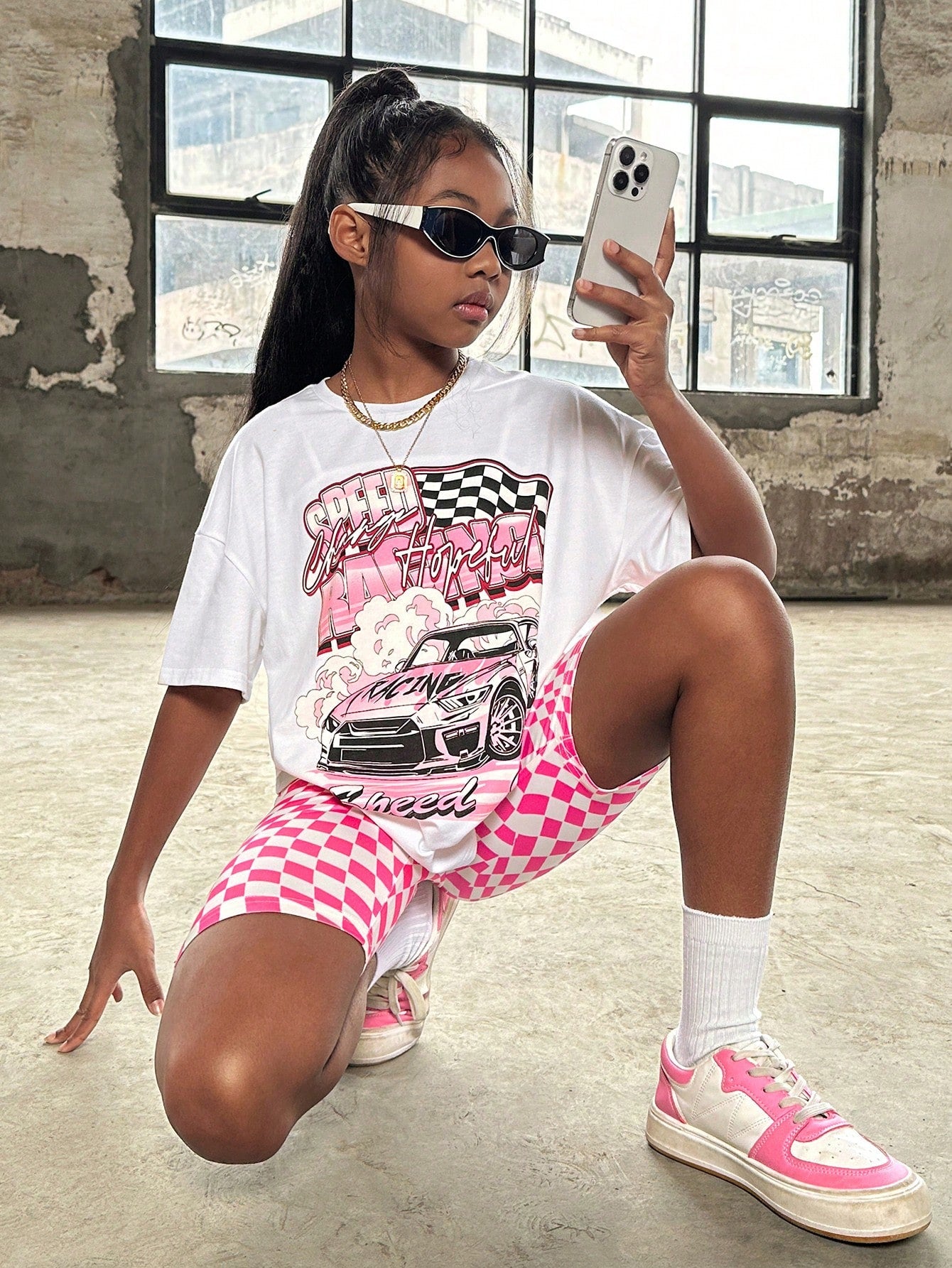 Tween Girl Cool Street Style Knit Round Neck Short Sleeve T-Shirt And Plaid Pattern Shorts Set