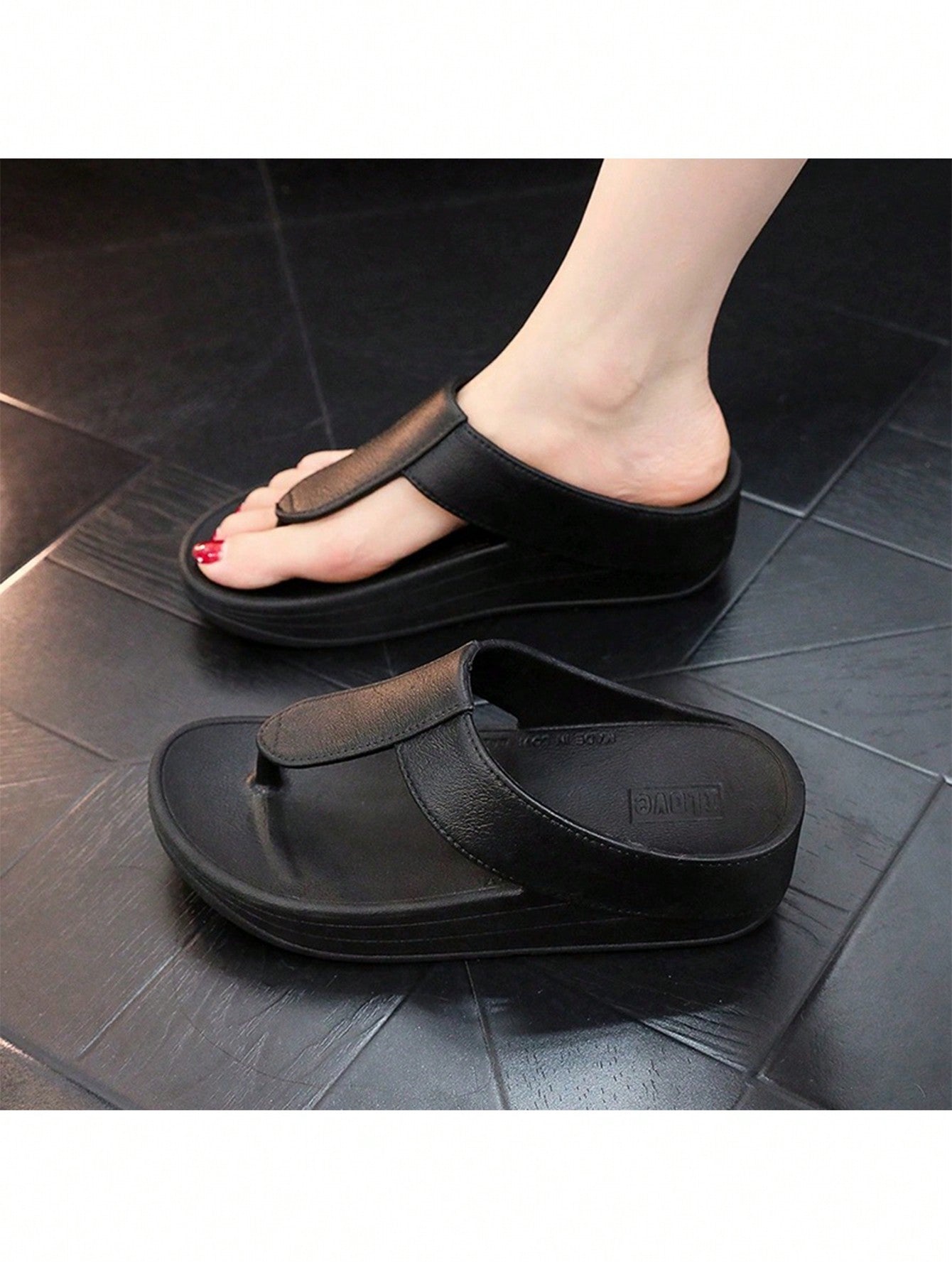 Women New Fashion Summer High-Heeled Slippers, Stylish And Casual, Anti-Slip And Thick-Soled Flip Flops For Outdoor, Beach, Seaside