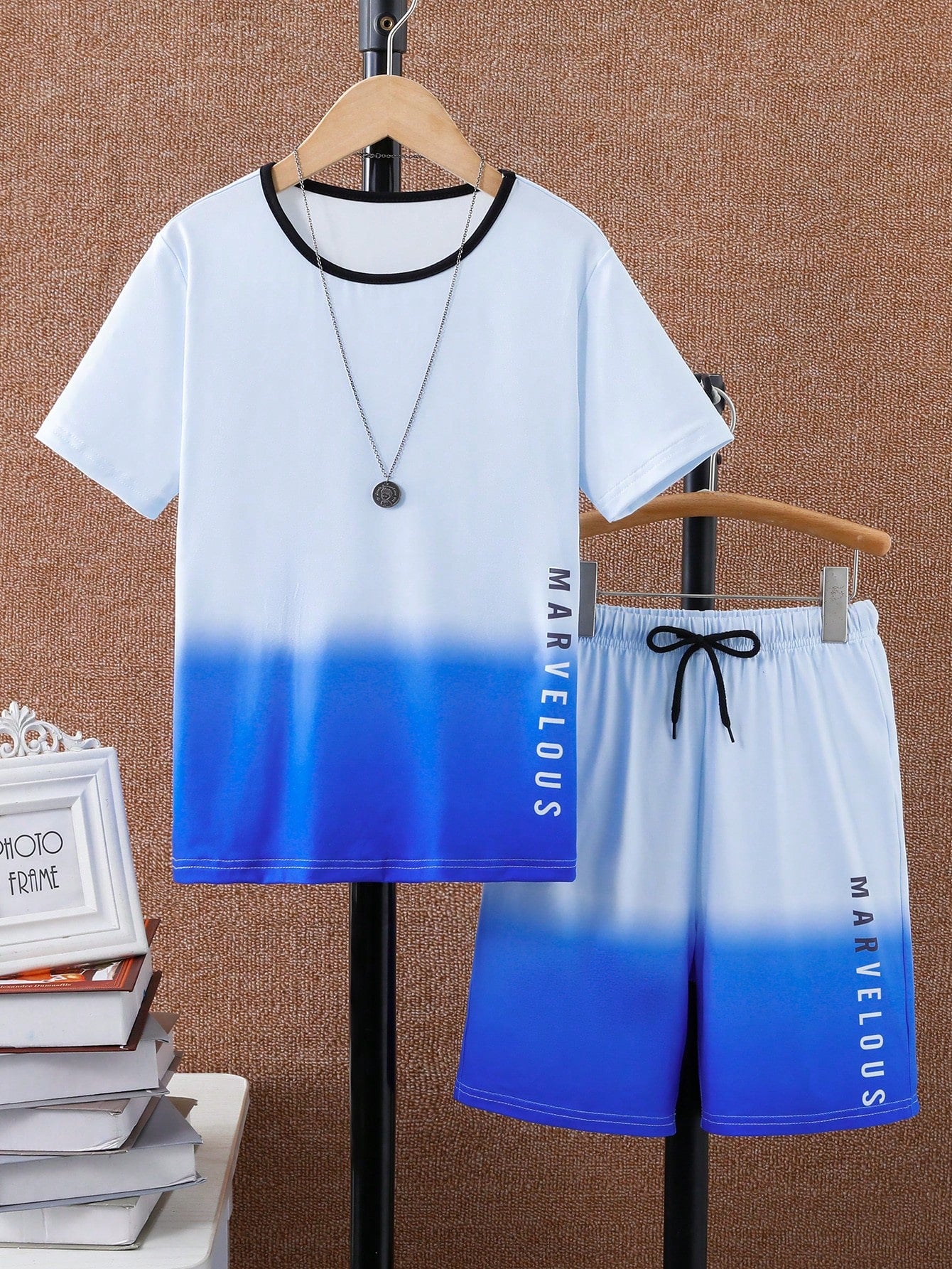 Kids Tween Boy Letter Graphic Ombre Contrast Trim Tee & Drawstring Waist Shorts