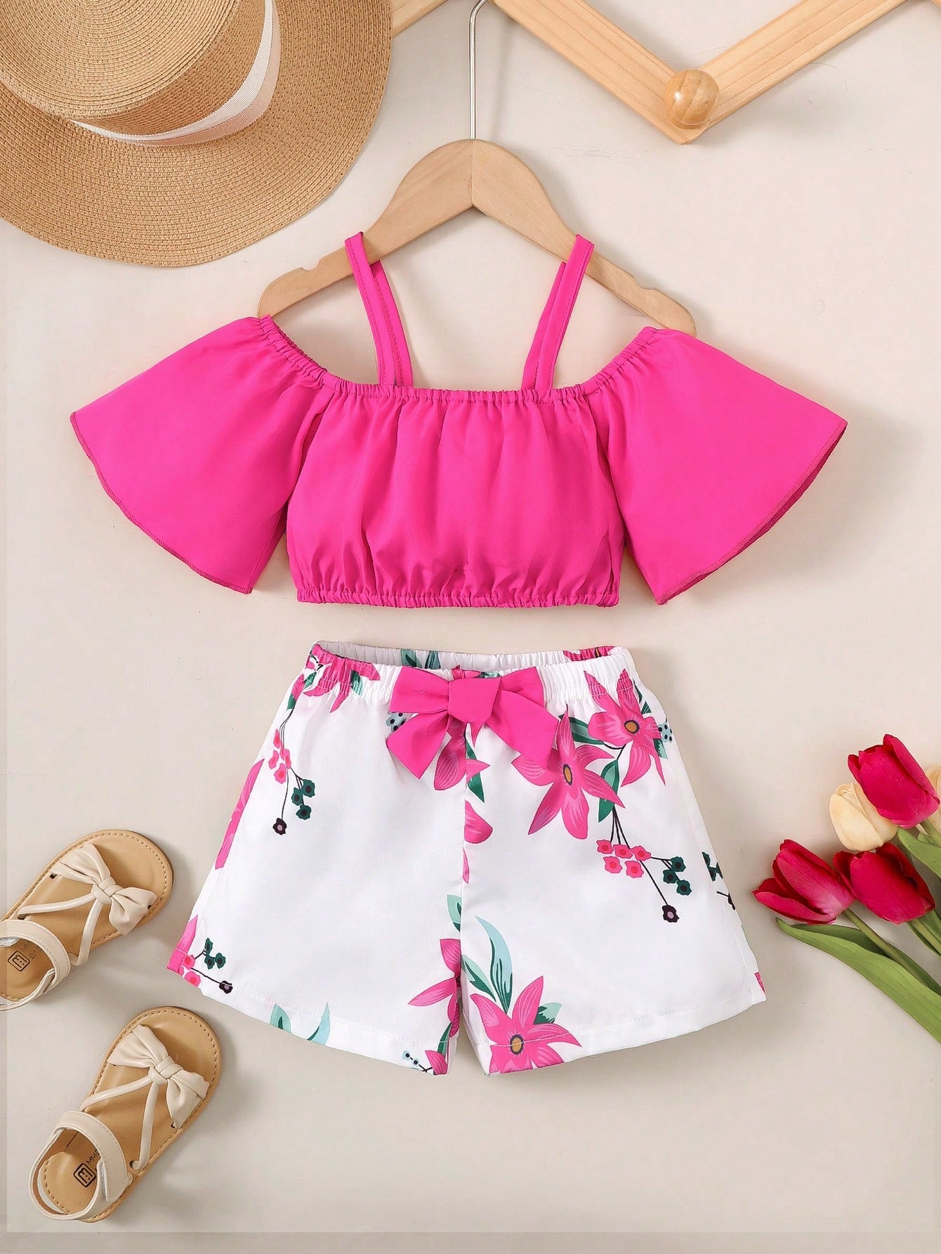 Young Girl Solid Color Top Matched With Printed Shorts Casual Vacation 2-Piece Set For Spring/Summer