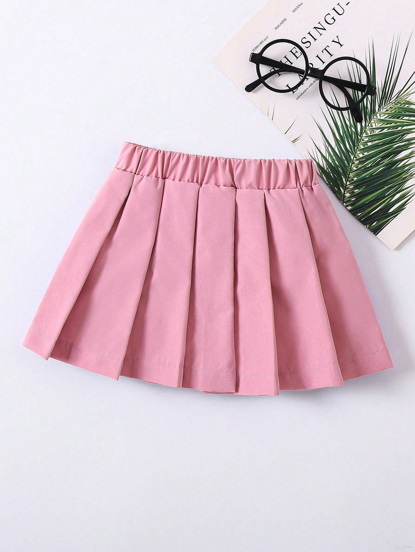 Young Girl Solid Color Pleated Skirt